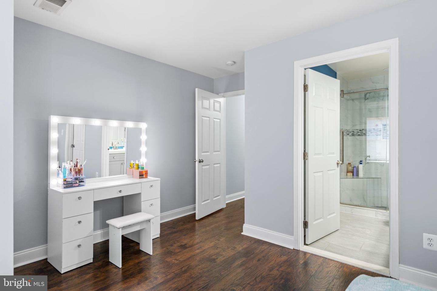 42955 CHANCERY TER, ASHBURN, Virginia 20148, 3 Bedrooms Bedrooms, ,3 BathroomsBathrooms,Residential,For sale,42955 CHANCERY TER,VALO2095082 MLS # VALO2095082
