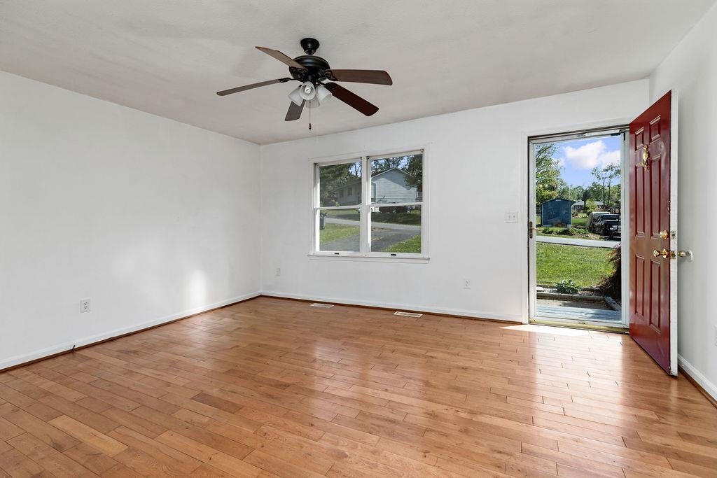 66 HAYRICK RD, WAYNESBORO, Virginia 22980, 3 Bedrooms Bedrooms, ,1 BathroomBathrooms,Residential,66 HAYRICK RD,663963 MLS # 663963