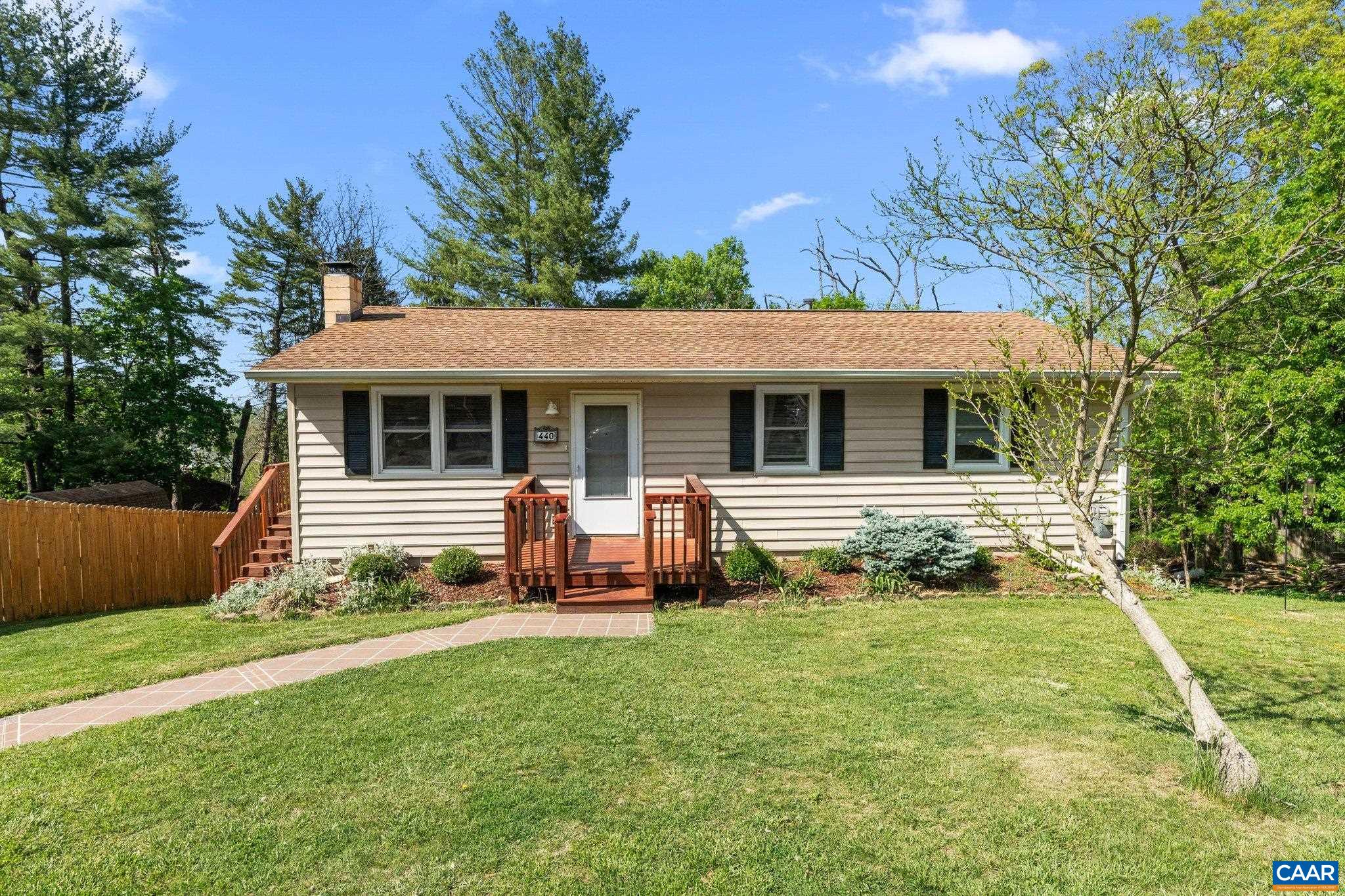 440 WOODLAND CIR, WAYNESBORO, Virginia 22980, 4 Bedrooms Bedrooms, ,2 BathroomsBathrooms,Residential,440 WOODLAND CIR,663965 MLS # 663965
