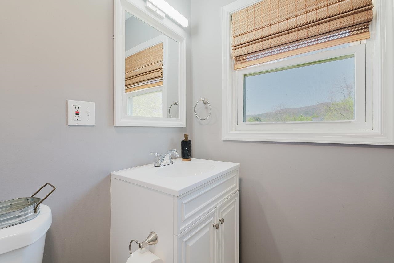 152 SEE MORE DR, SHENANDOAH, Virginia 22849, 4 Bedrooms Bedrooms, ,2 BathroomsBathrooms,Residential,152 SEE MORE DR,663966 MLS # 663966