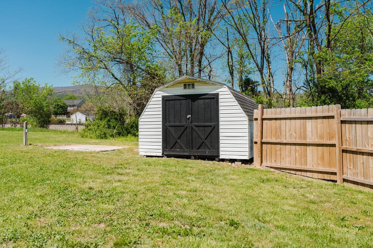 152 SEE MORE DR, SHENANDOAH, Virginia 22849, 4 Bedrooms Bedrooms, ,2 BathroomsBathrooms,Residential,152 SEE MORE DR,663966 MLS # 663966
