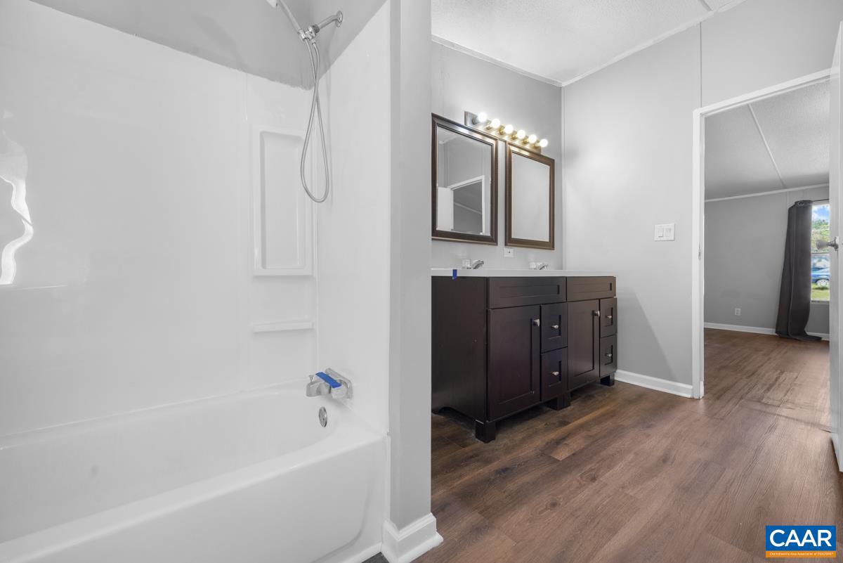 289 MOUNTAIN LAUREL RD, PALMYRA, Virginia 22963, 3 Bedrooms Bedrooms, ,2 BathroomsBathrooms,Residential,For sale,289 MOUNTAIN LAUREL RD,663858 MLS # 663858