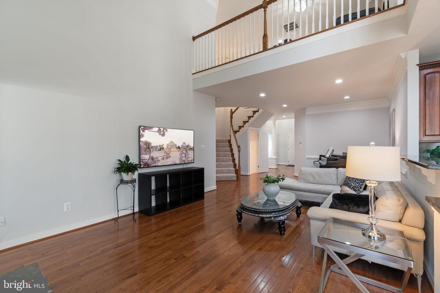 13191 TRIPLE CROWN LOOP, GAINESVILLE, Virginia 20155, 4 Bedrooms Bedrooms, ,4 BathroomsBathrooms,Residential,For sale,13191 TRIPLE CROWN LOOP,VAPW2093422 MLS # VAPW2093422