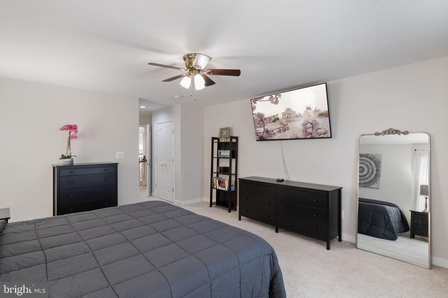13191 TRIPLE CROWN LOOP, GAINESVILLE, Virginia 20155, 4 Bedrooms Bedrooms, ,4 BathroomsBathrooms,Residential,For sale,13191 TRIPLE CROWN LOOP,VAPW2093422 MLS # VAPW2093422