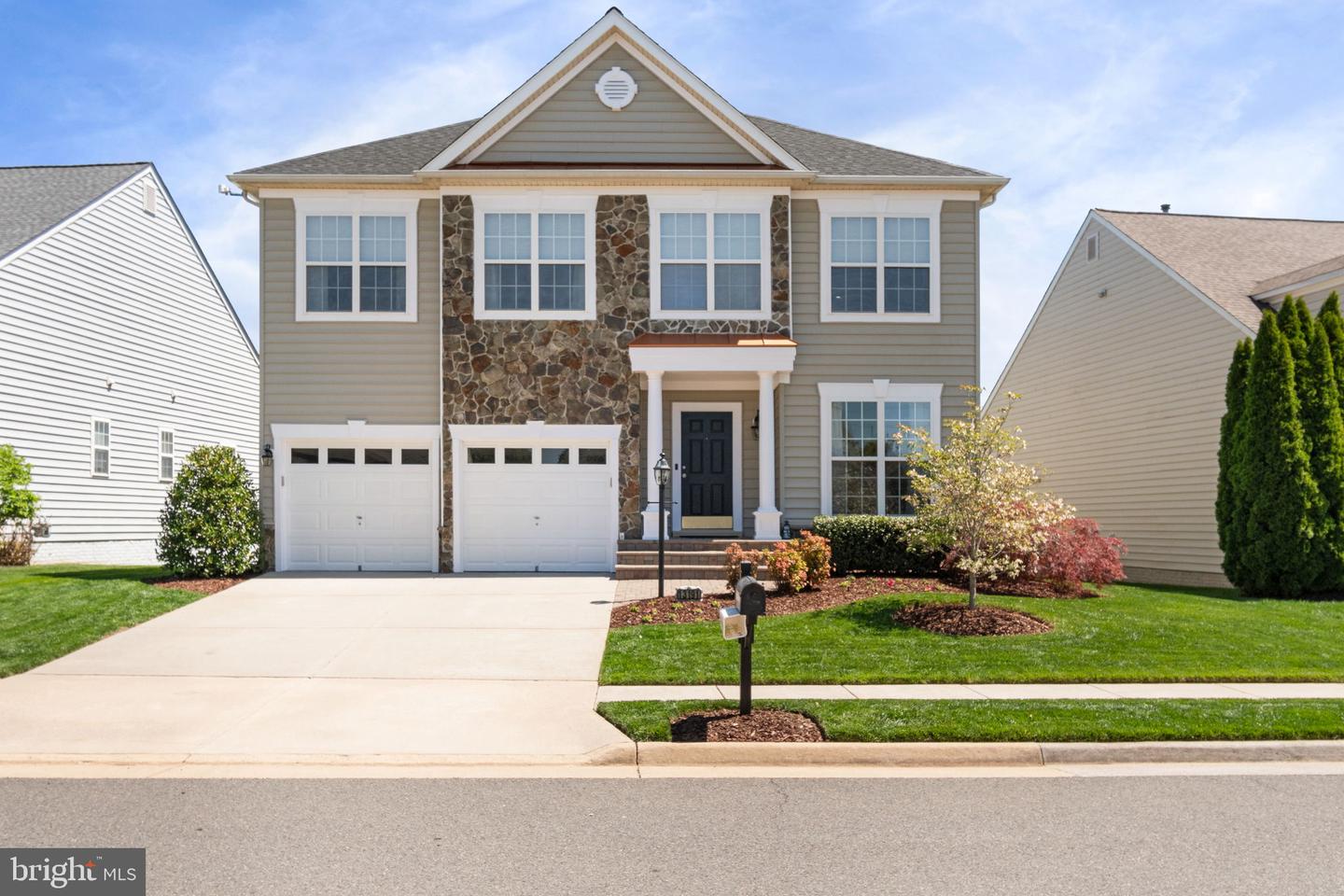 13191 TRIPLE CROWN LOOP, GAINESVILLE, Virginia 20155, 4 Bedrooms Bedrooms, ,4 BathroomsBathrooms,Residential,For sale,13191 TRIPLE CROWN LOOP,VAPW2093422 MLS # VAPW2093422
