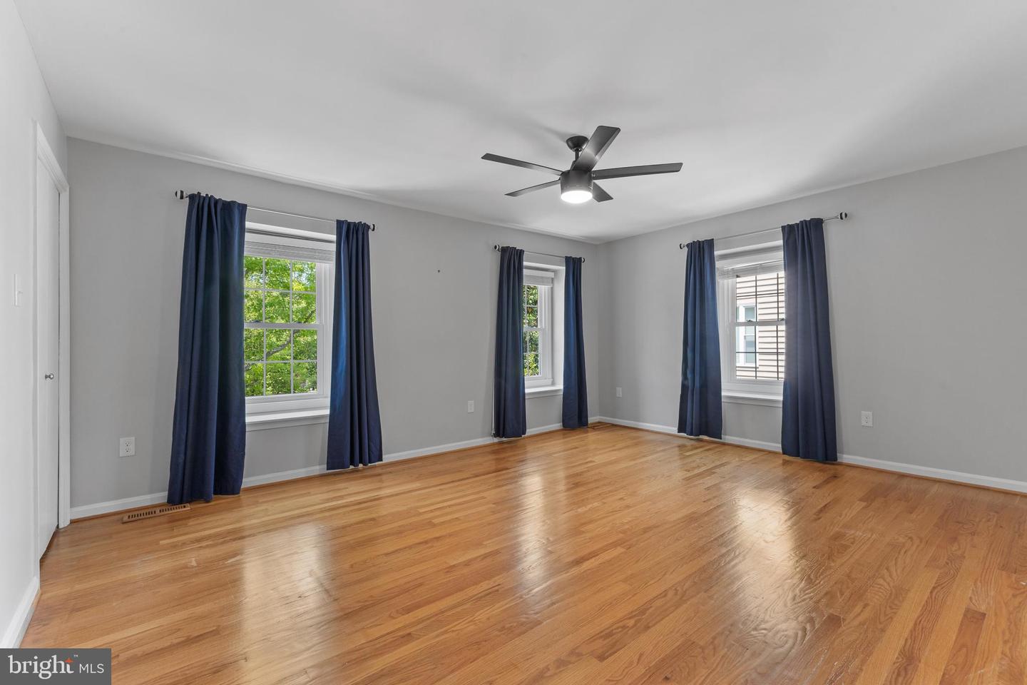 2305 CREEK DR, ALEXANDRIA, Virginia 22308, 5 Bedrooms Bedrooms, ,3 BathroomsBathrooms,Residential,For sale,2305 CREEK DR,VAFX2237598 MLS # VAFX2237598