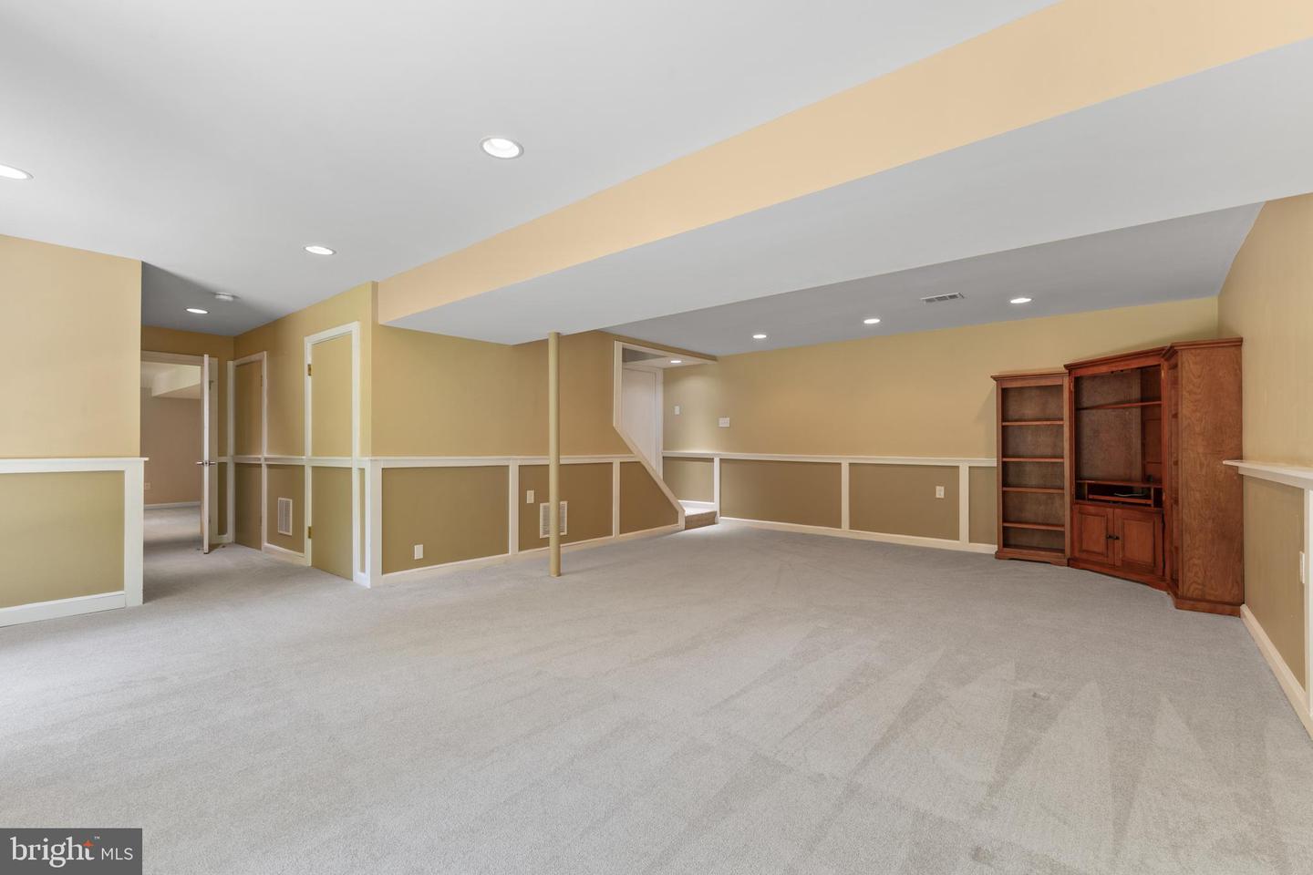 2305 CREEK DR, ALEXANDRIA, Virginia 22308, 5 Bedrooms Bedrooms, ,3 BathroomsBathrooms,Residential,For sale,2305 CREEK DR,VAFX2237598 MLS # VAFX2237598