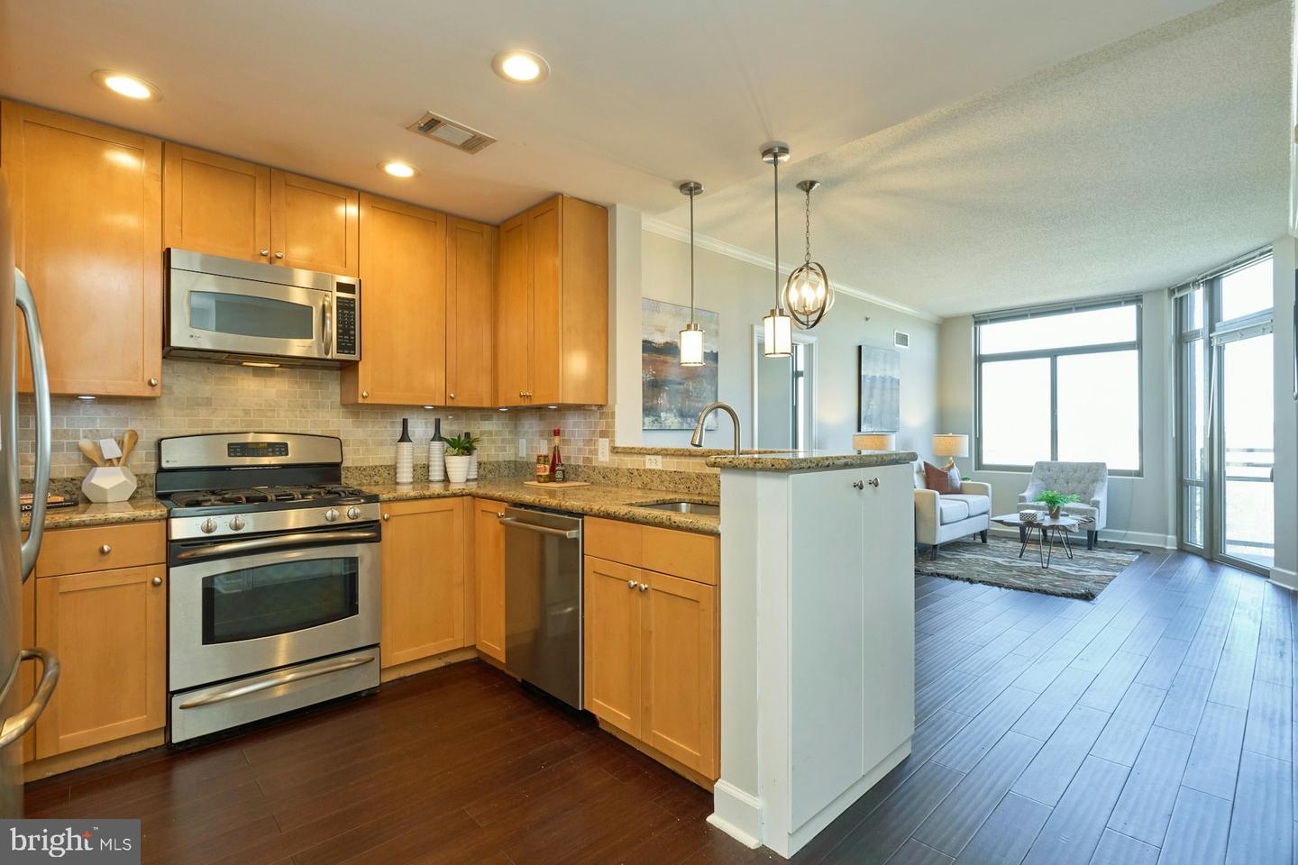 3650 S GLEBE RD #652, ARLINGTON, Virginia 22202, 2 Bedrooms Bedrooms, ,2 BathroomsBathrooms,Residential,For sale,3650 S GLEBE RD #652,VAAR2056790 MLS # VAAR2056790