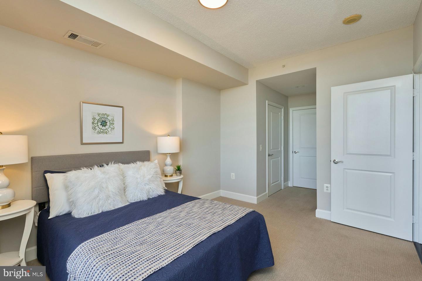 3650 S GLEBE RD #652, ARLINGTON, Virginia 22202, 2 Bedrooms Bedrooms, ,2 BathroomsBathrooms,Residential,For sale,3650 S GLEBE RD #652,VAAR2056790 MLS # VAAR2056790