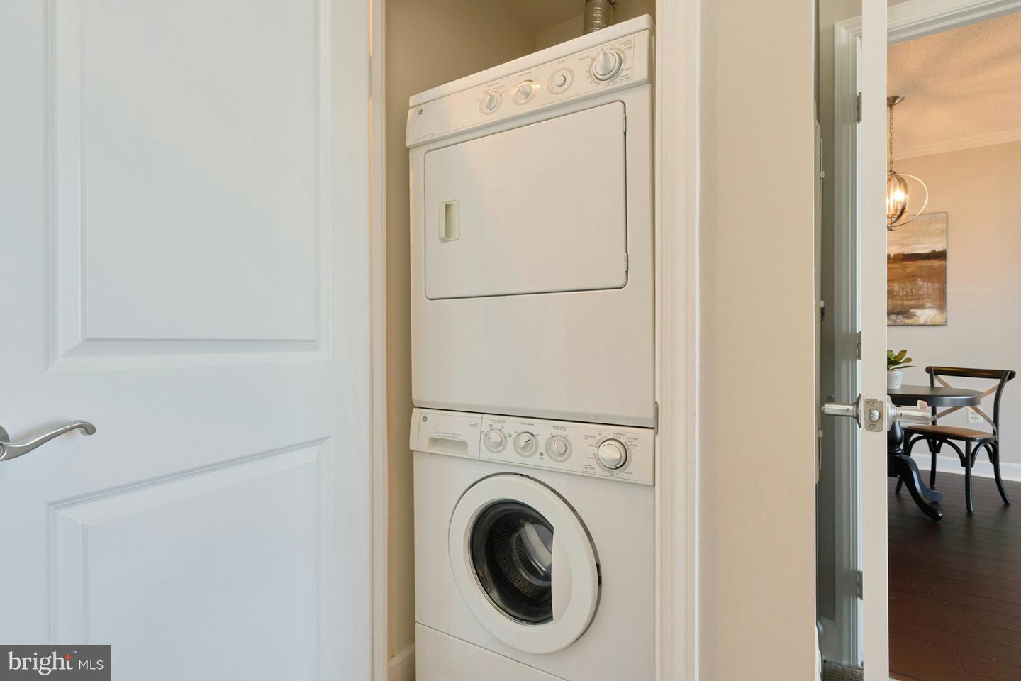 3650 S GLEBE RD #652, ARLINGTON, Virginia 22202, 2 Bedrooms Bedrooms, ,2 BathroomsBathrooms,Residential,For sale,3650 S GLEBE RD #652,VAAR2056790 MLS # VAAR2056790