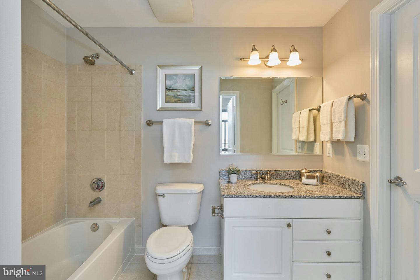 3650 S GLEBE RD #652, ARLINGTON, Virginia 22202, 2 Bedrooms Bedrooms, ,2 BathroomsBathrooms,Residential,For sale,3650 S GLEBE RD #652,VAAR2056790 MLS # VAAR2056790