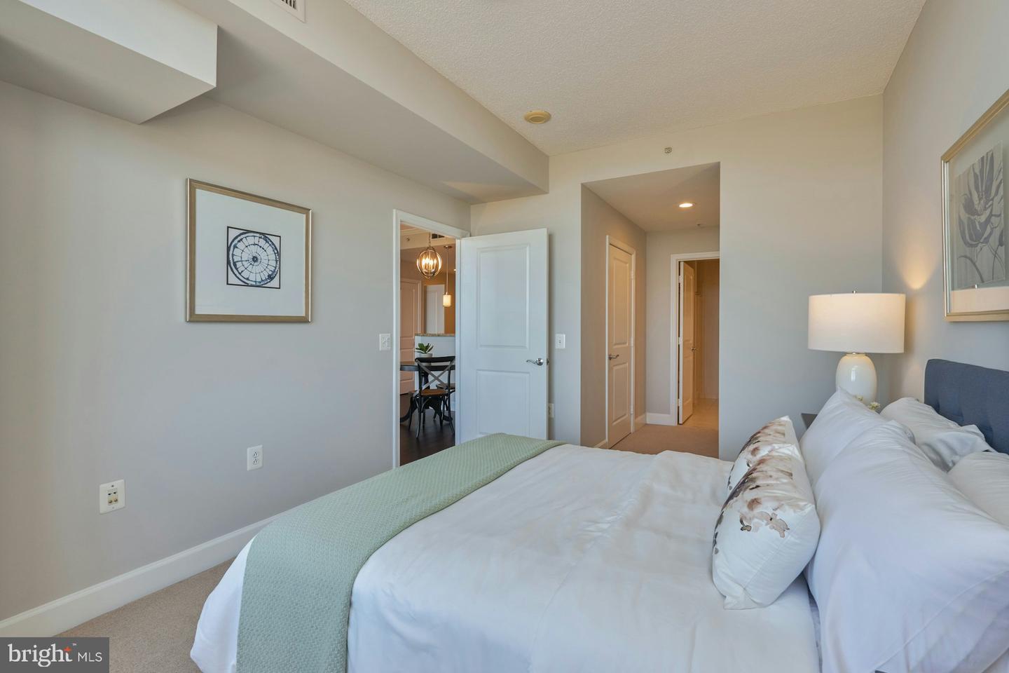 3650 S GLEBE RD #652, ARLINGTON, Virginia 22202, 2 Bedrooms Bedrooms, ,2 BathroomsBathrooms,Residential,For sale,3650 S GLEBE RD #652,VAAR2056790 MLS # VAAR2056790