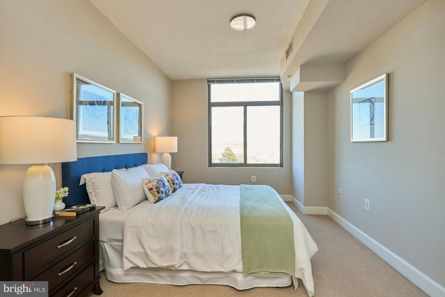 3650 S GLEBE RD #652, ARLINGTON, Virginia 22202, 2 Bedrooms Bedrooms, ,2 BathroomsBathrooms,Residential,For sale,3650 S GLEBE RD #652,VAAR2056790 MLS # VAAR2056790