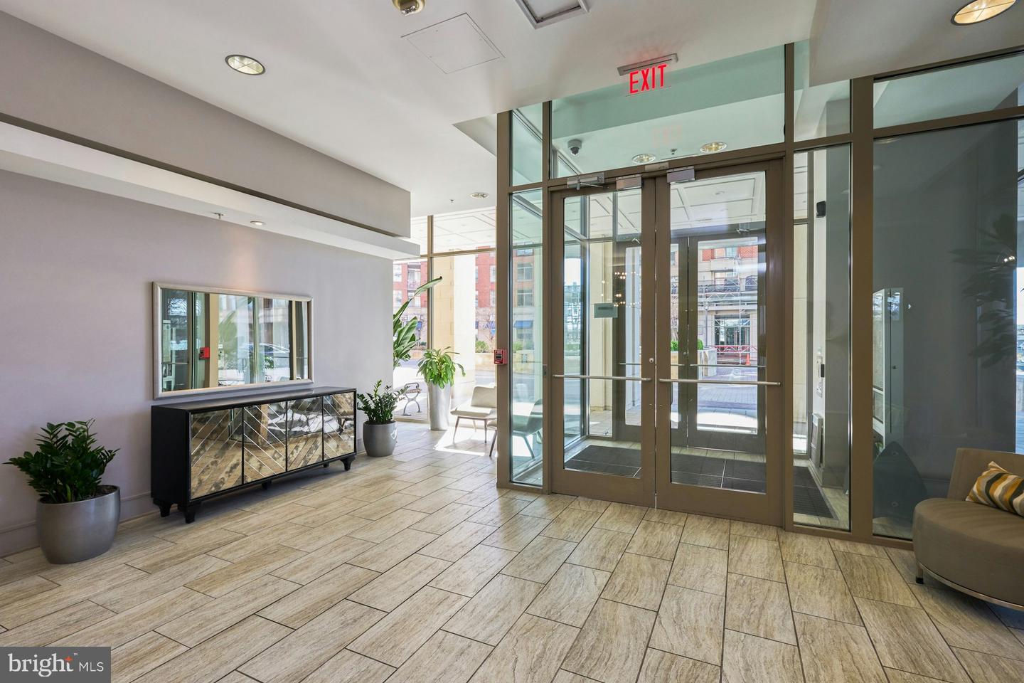 3650 S GLEBE RD #652, ARLINGTON, Virginia 22202, 2 Bedrooms Bedrooms, ,2 BathroomsBathrooms,Residential,For sale,3650 S GLEBE RD #652,VAAR2056790 MLS # VAAR2056790