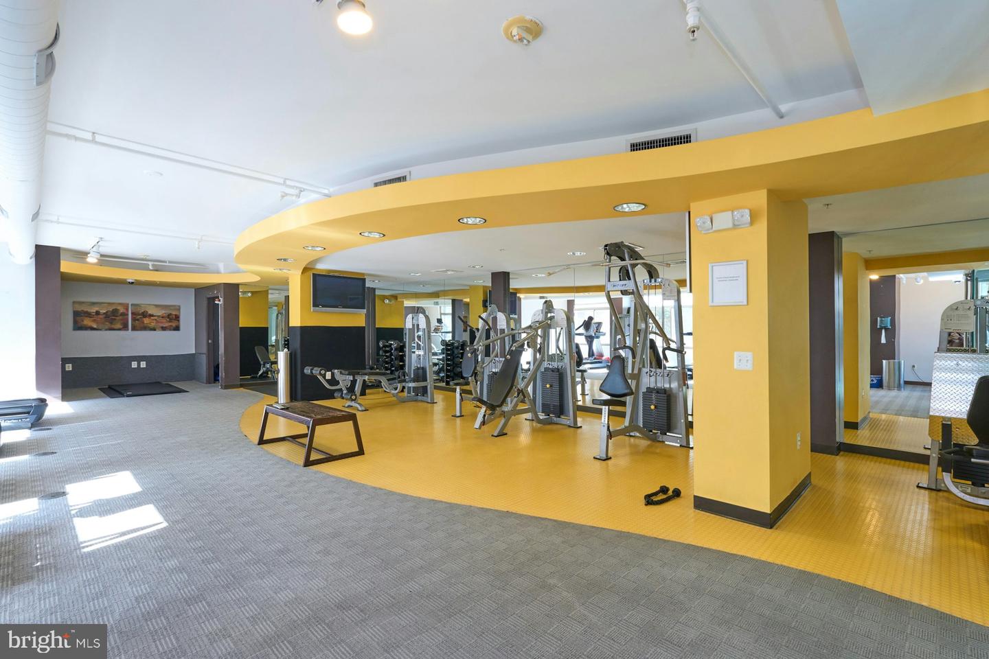 3650 S GLEBE RD #652, ARLINGTON, Virginia 22202, 2 Bedrooms Bedrooms, ,2 BathroomsBathrooms,Residential,For sale,3650 S GLEBE RD #652,VAAR2056790 MLS # VAAR2056790