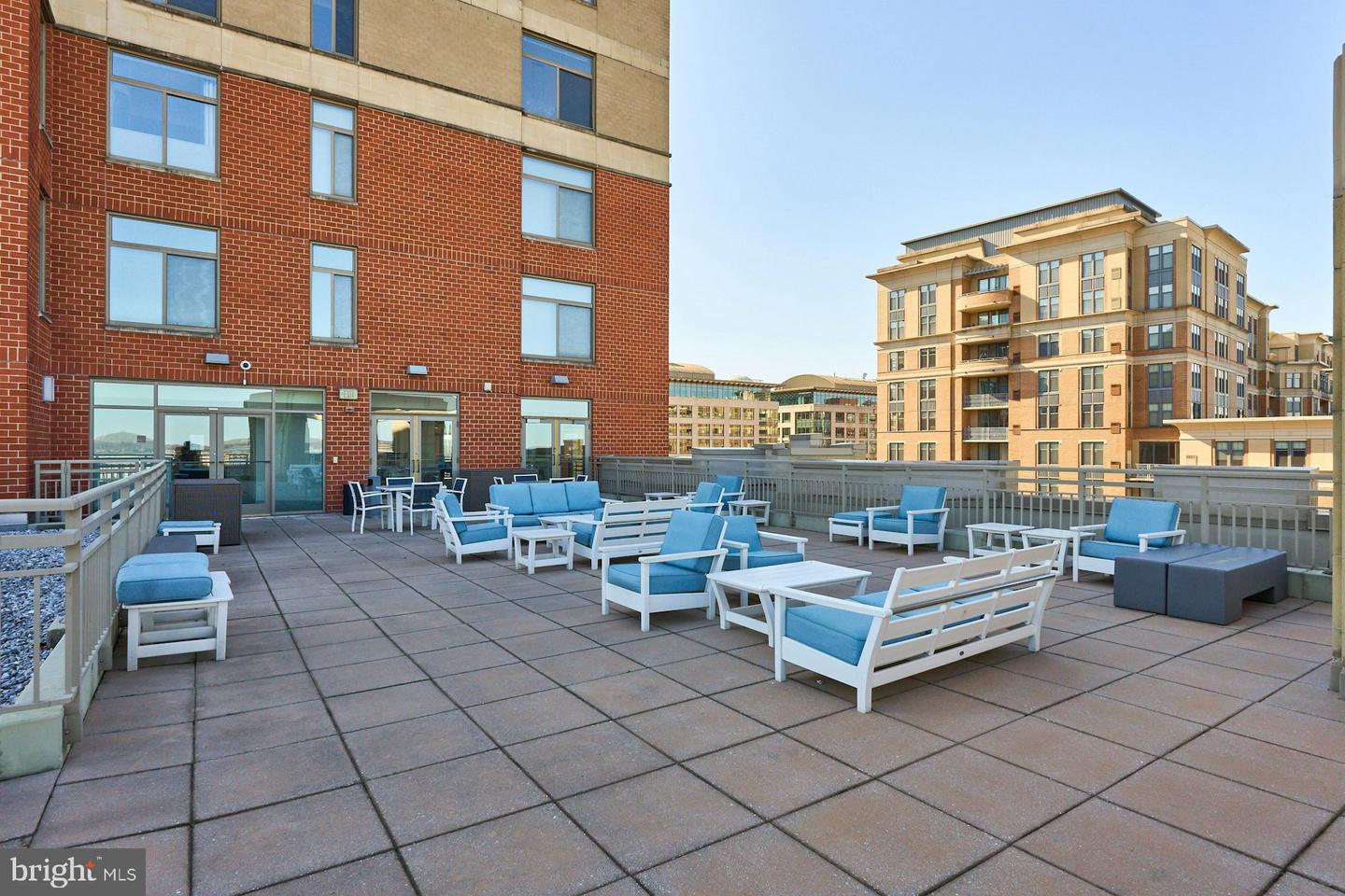 3650 S GLEBE RD #652, ARLINGTON, Virginia 22202, 2 Bedrooms Bedrooms, ,2 BathroomsBathrooms,Residential,For sale,3650 S GLEBE RD #652,VAAR2056790 MLS # VAAR2056790