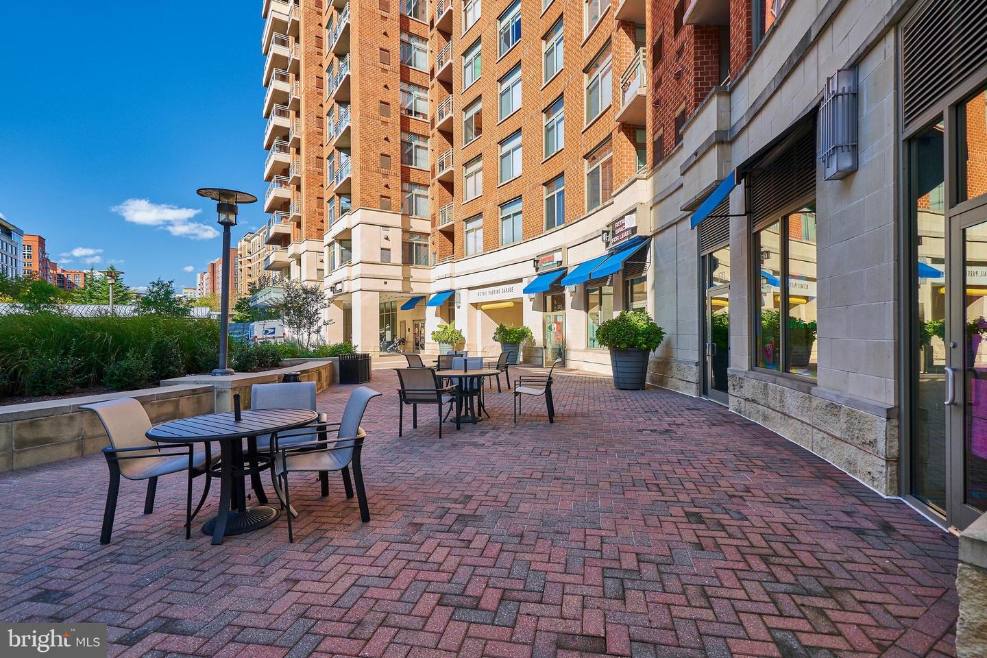 3650 S GLEBE RD #652, ARLINGTON, Virginia 22202, 2 Bedrooms Bedrooms, ,2 BathroomsBathrooms,Residential,For sale,3650 S GLEBE RD #652,VAAR2056790 MLS # VAAR2056790