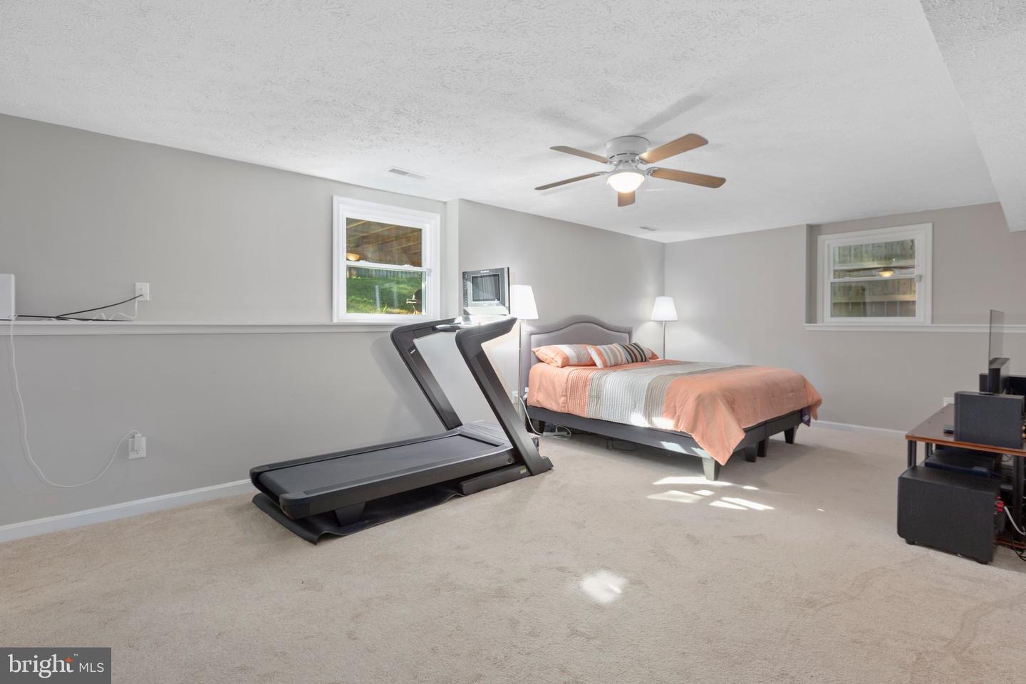 8 RIDGE POINTE LN, FREDERICKSBURG, Virginia 22405, 3 Bedrooms Bedrooms, ,2 BathroomsBathrooms,Residential,For sale,8 RIDGE POINTE LN,VAST2038372 MLS # VAST2038372