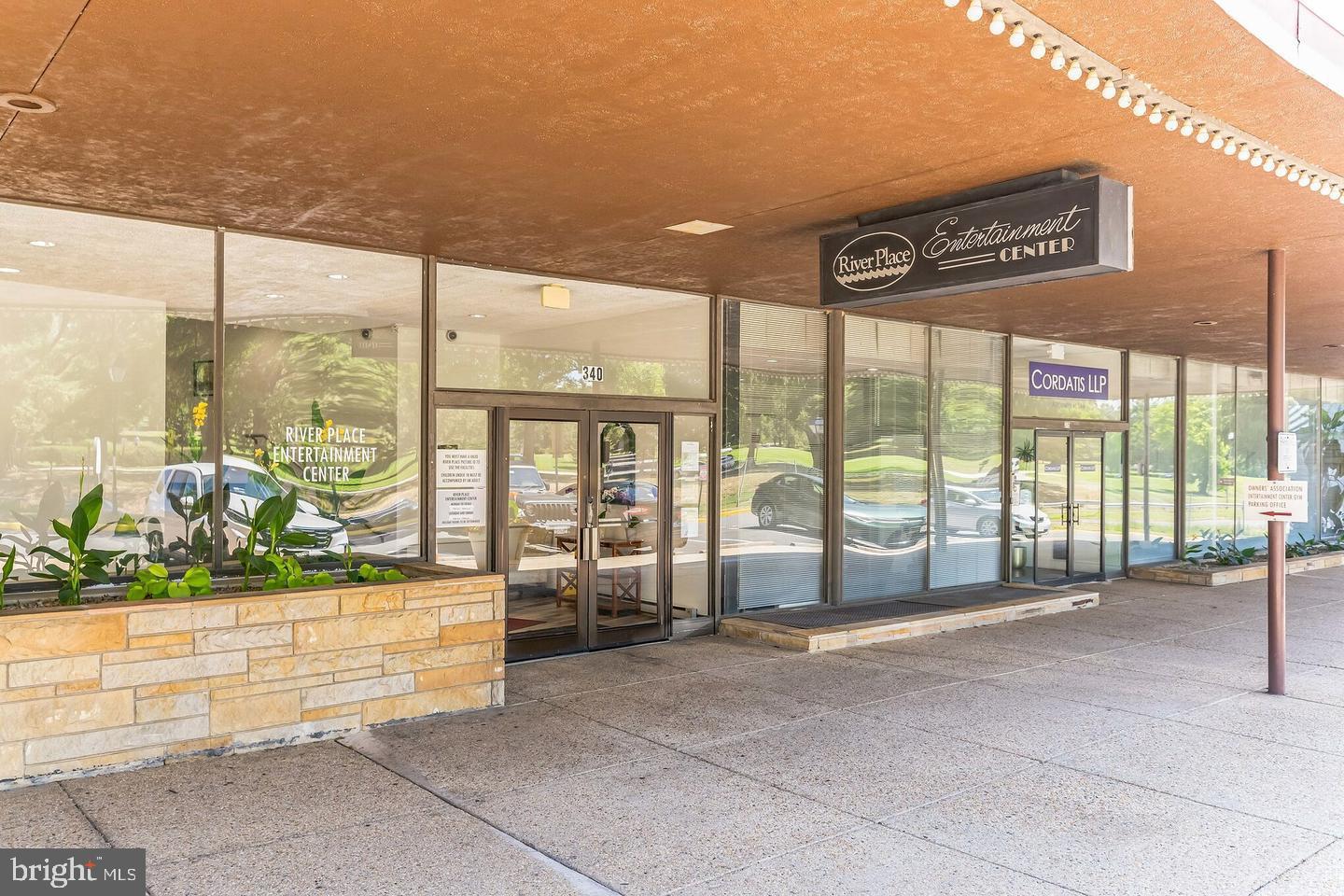1021 ARLINGTON BLVD #237, ARLINGTON, Virginia 22209, ,1 BathroomBathrooms,Residential,For sale,1021 ARLINGTON BLVD #237,VAAR2056816 MLS # VAAR2056816