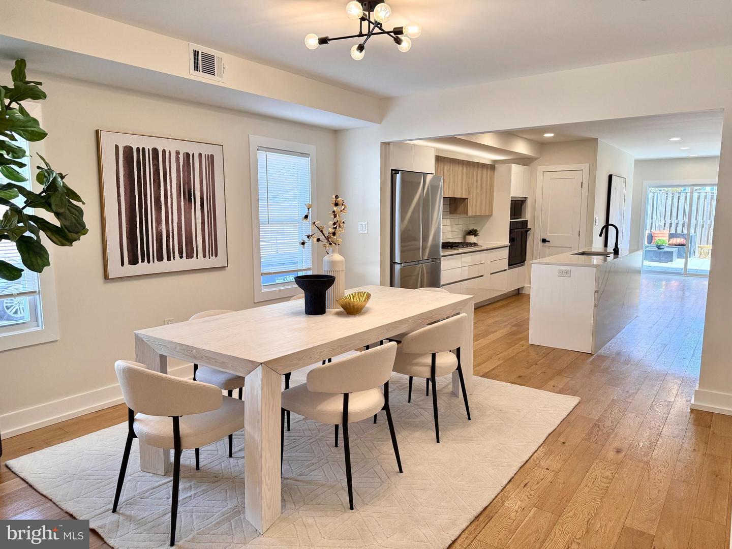 310 S ALFRED ST, ALEXANDRIA, Virginia 22314, 4 Bedrooms Bedrooms, ,3 BathroomsBathrooms,Residential,For sale,310 S ALFRED ST,VAAX2044786 MLS # VAAX2044786