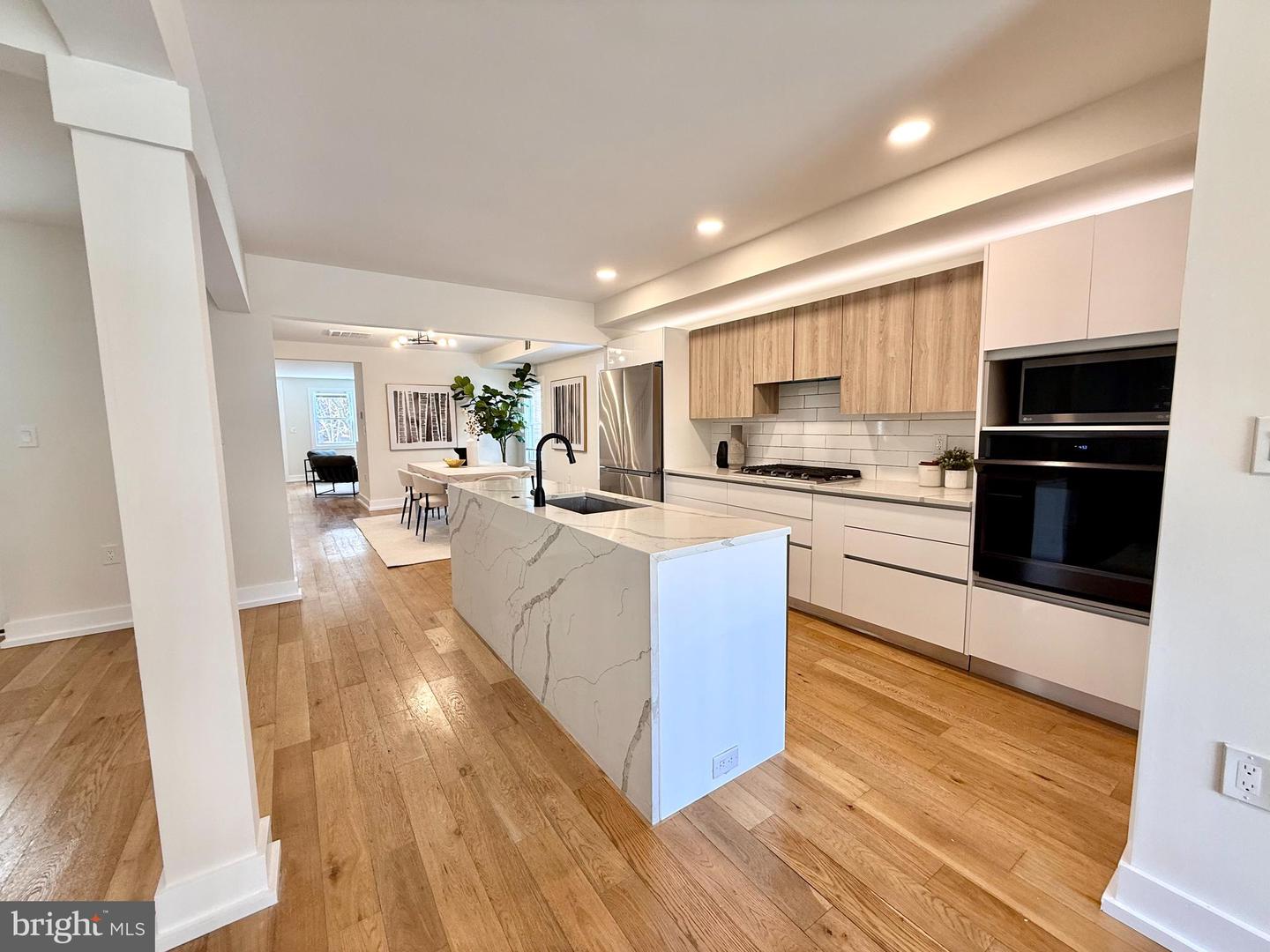 310 S ALFRED ST, ALEXANDRIA, Virginia 22314, 4 Bedrooms Bedrooms, ,3 BathroomsBathrooms,Residential,For sale,310 S ALFRED ST,VAAX2044786 MLS # VAAX2044786