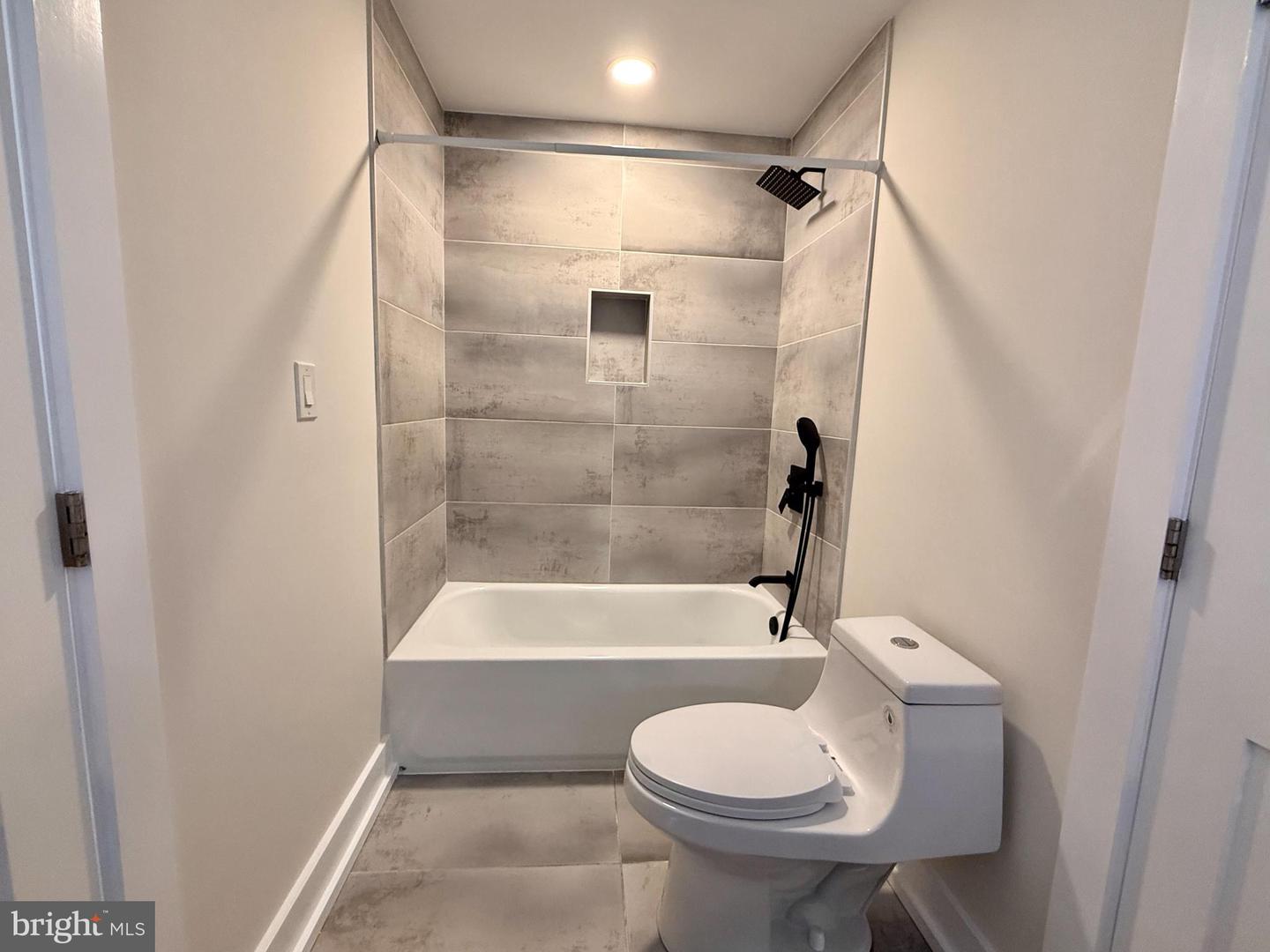 310 S ALFRED ST, ALEXANDRIA, Virginia 22314, 4 Bedrooms Bedrooms, ,3 BathroomsBathrooms,Residential,For sale,310 S ALFRED ST,VAAX2044786 MLS # VAAX2044786