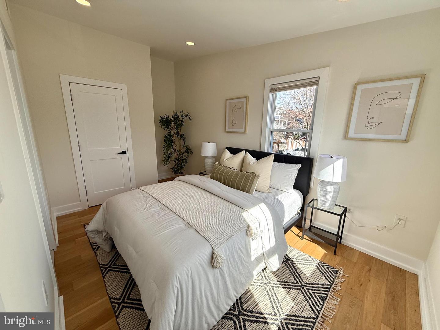 310 S ALFRED ST, ALEXANDRIA, Virginia 22314, 4 Bedrooms Bedrooms, ,3 BathroomsBathrooms,Residential,For sale,310 S ALFRED ST,VAAX2044786 MLS # VAAX2044786