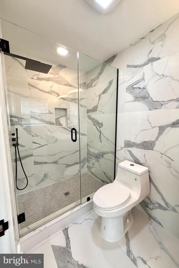 310 S ALFRED ST, ALEXANDRIA, Virginia 22314, 4 Bedrooms Bedrooms, ,3 BathroomsBathrooms,Residential,For sale,310 S ALFRED ST,VAAX2044786 MLS # VAAX2044786