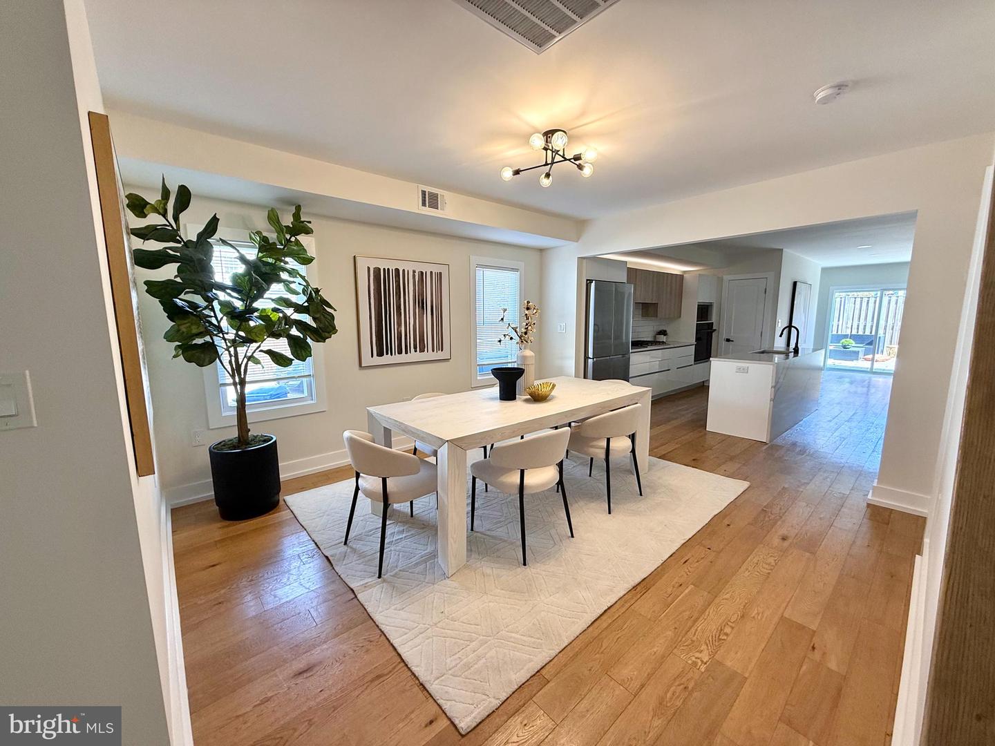 310 S ALFRED ST, ALEXANDRIA, Virginia 22314, 4 Bedrooms Bedrooms, ,3 BathroomsBathrooms,Residential,For sale,310 S ALFRED ST,VAAX2044786 MLS # VAAX2044786