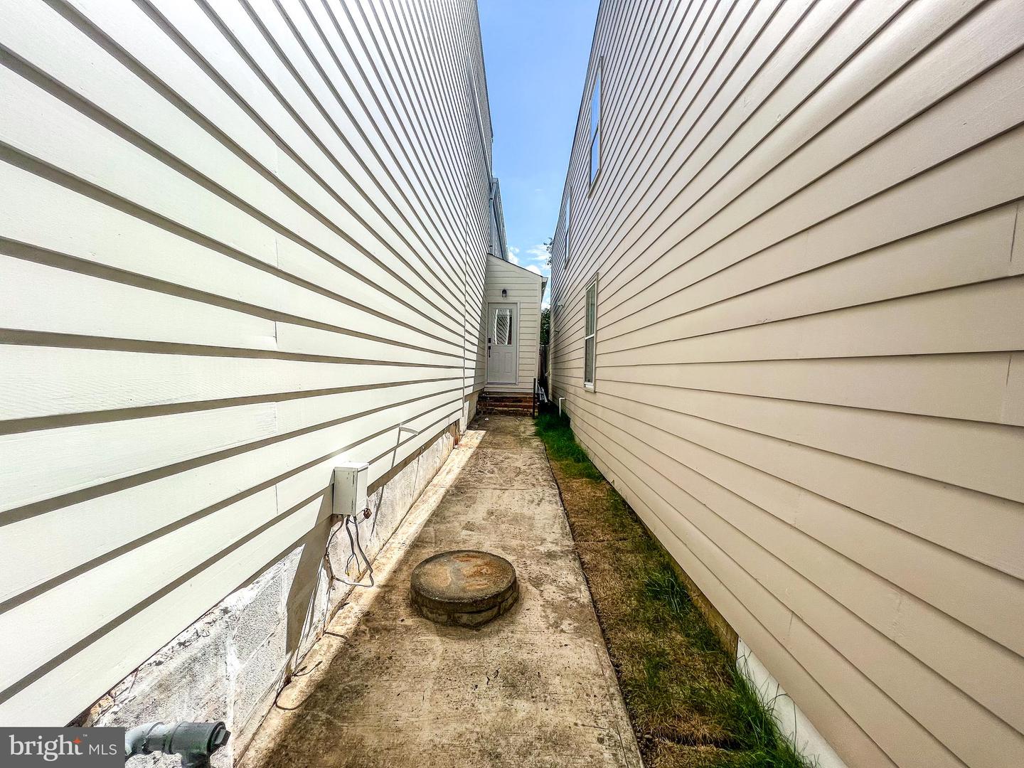 310 S ALFRED ST, ALEXANDRIA, Virginia 22314, 4 Bedrooms Bedrooms, ,3 BathroomsBathrooms,Residential,For sale,310 S ALFRED ST,VAAX2044786 MLS # VAAX2044786