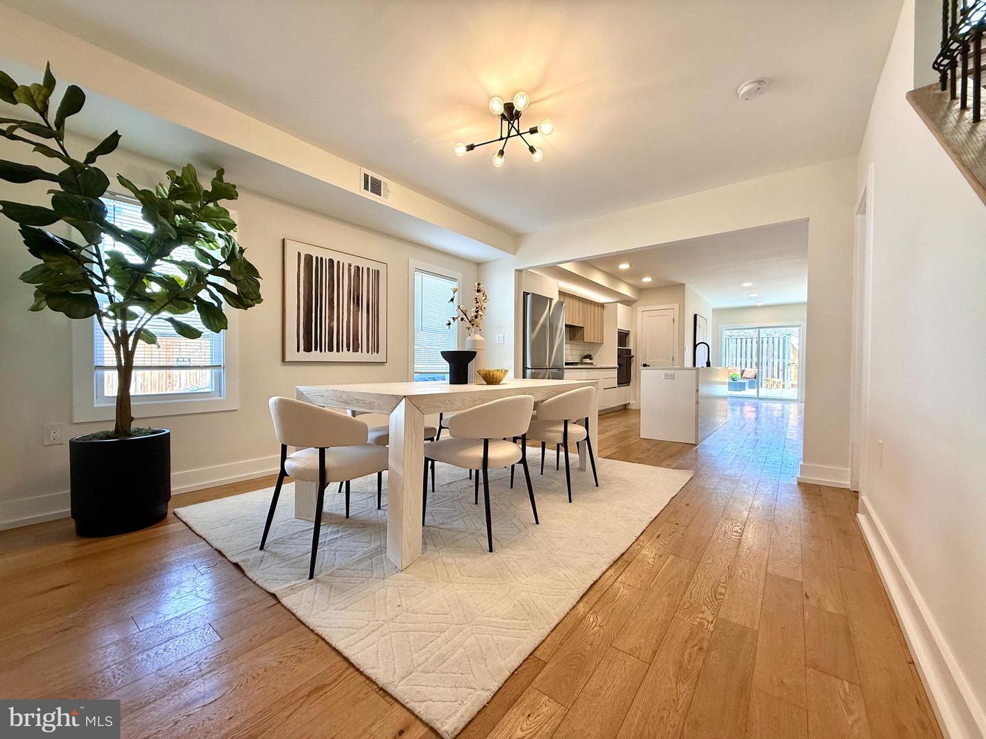 310 S ALFRED ST, ALEXANDRIA, Virginia 22314, 4 Bedrooms Bedrooms, ,3 BathroomsBathrooms,Residential,For sale,310 S ALFRED ST,VAAX2044786 MLS # VAAX2044786