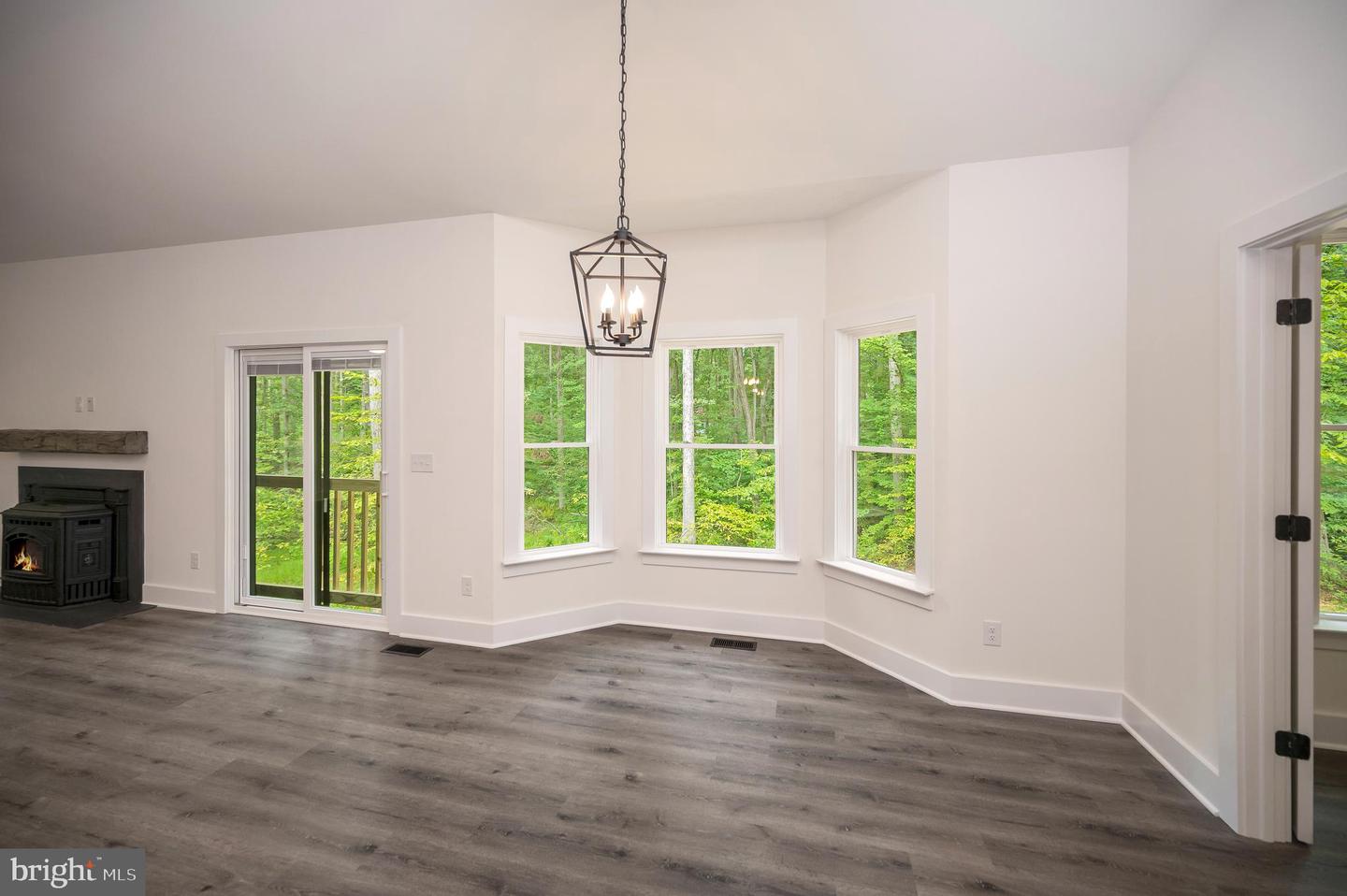 9343 TROY DR, NOKESVILLE, Virginia 20181, 4 Bedrooms Bedrooms, ,3 BathroomsBathrooms,Residential,For sale,9343 TROY DR,VAPW2093530 MLS # VAPW2093530