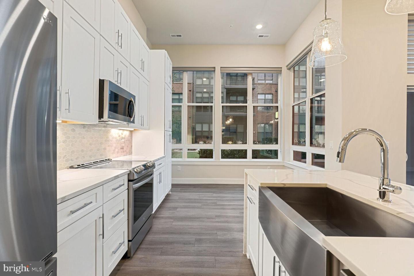 1761 OLD MEADOW RD #104, MCLEAN, Virginia 22102, 2 Bedrooms Bedrooms, ,2 BathroomsBathrooms,Residential,For sale,1761 OLD MEADOW RD #104,VAFX2237774 MLS # VAFX2237774