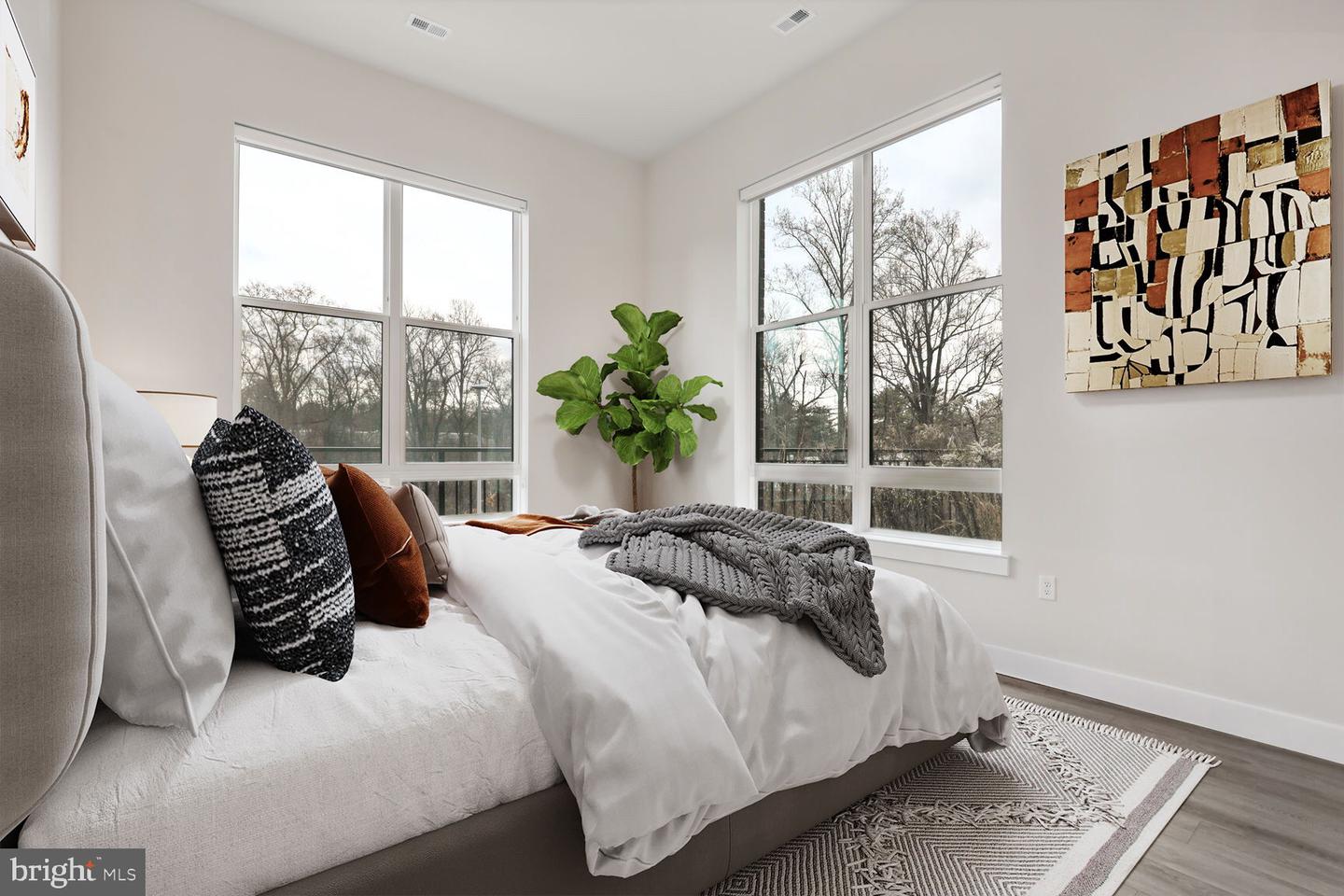 1761 OLD MEADOW RD #104, MCLEAN, Virginia 22102, 2 Bedrooms Bedrooms, ,2 BathroomsBathrooms,Residential,For sale,1761 OLD MEADOW RD #104,VAFX2237774 MLS # VAFX2237774