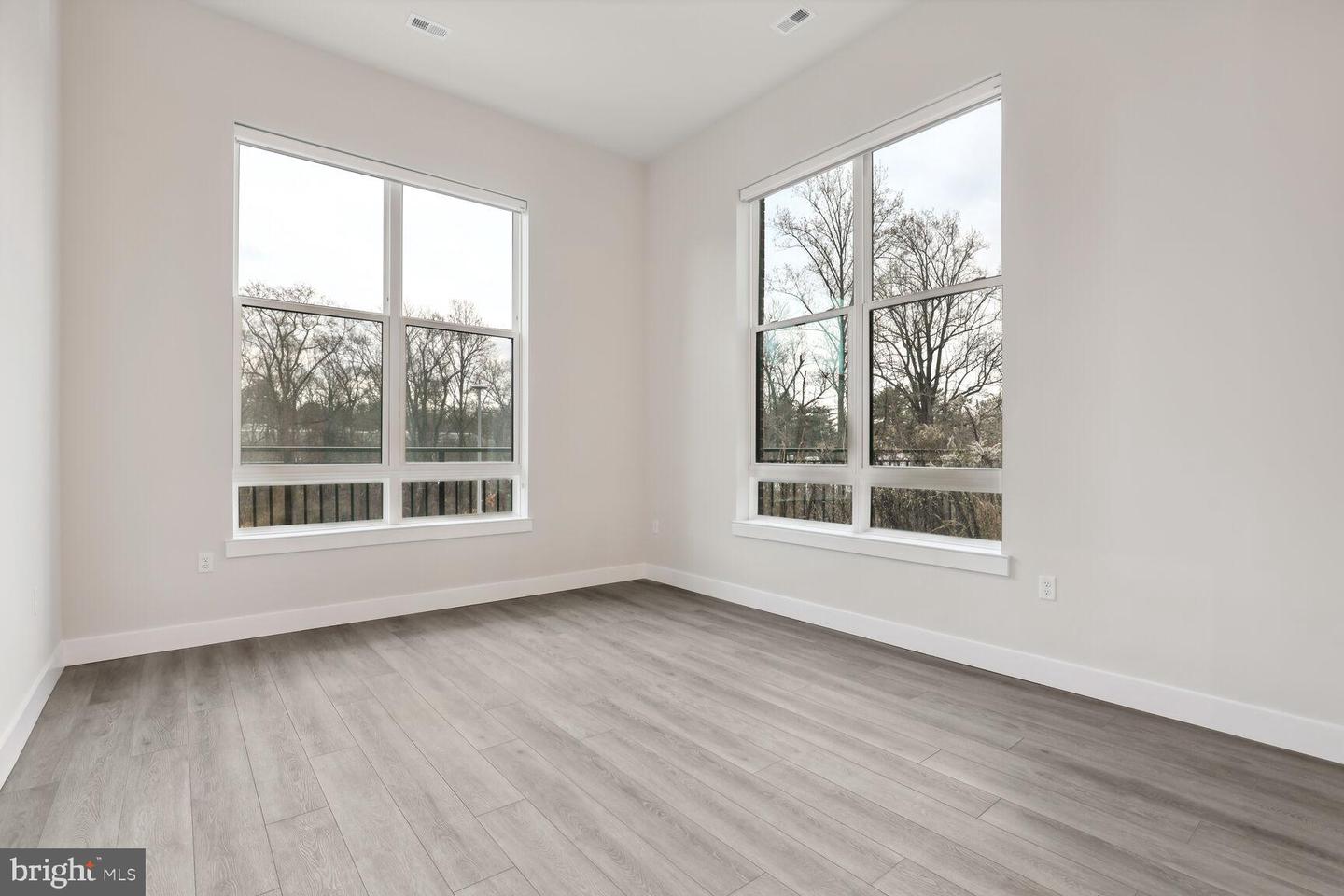 1761 OLD MEADOW RD #104, MCLEAN, Virginia 22102, 2 Bedrooms Bedrooms, ,2 BathroomsBathrooms,Residential,For sale,1761 OLD MEADOW RD #104,VAFX2237774 MLS # VAFX2237774