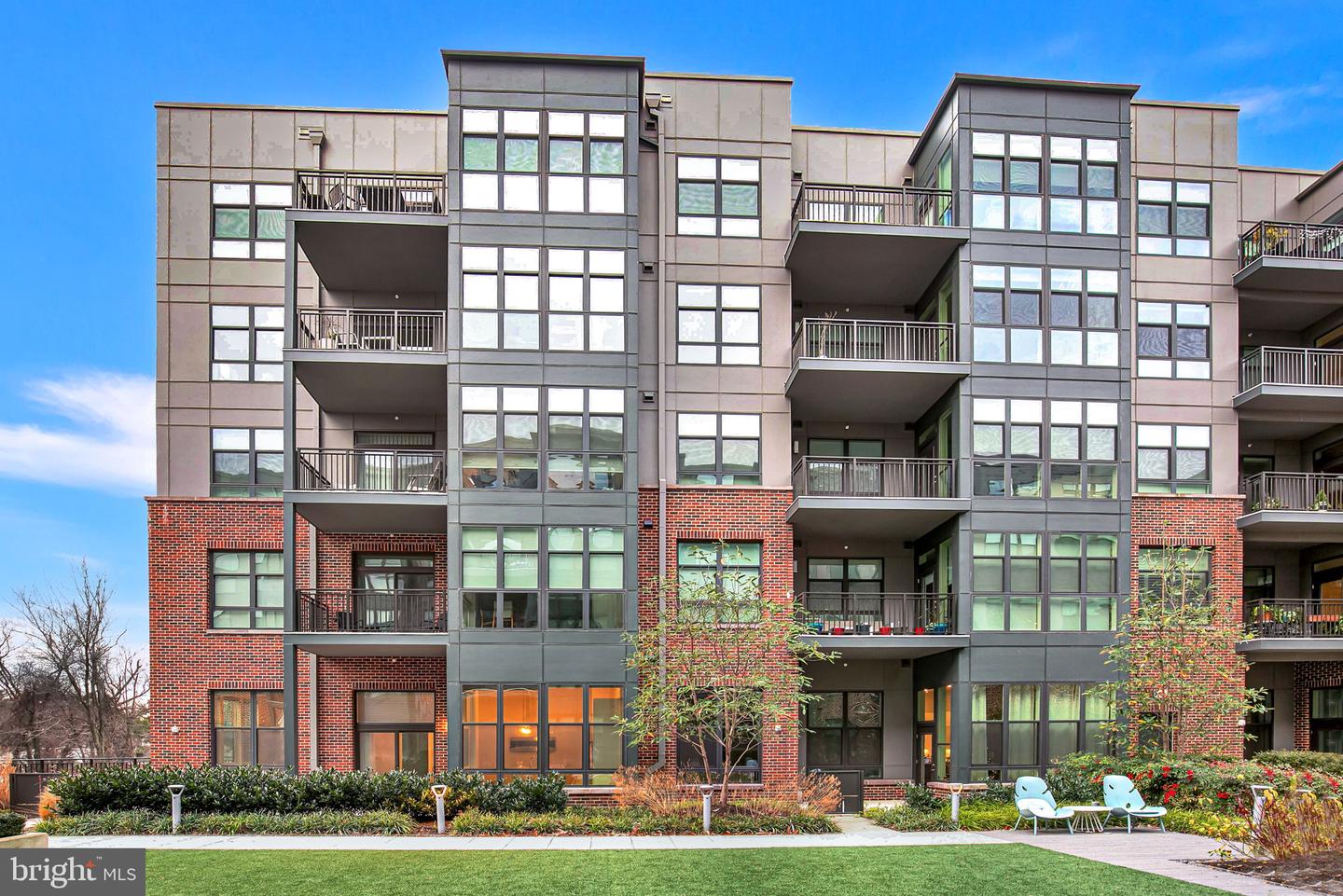 1761 OLD MEADOW RD #104, MCLEAN, Virginia 22102, 2 Bedrooms Bedrooms, ,2 BathroomsBathrooms,Residential,For sale,1761 OLD MEADOW RD #104,VAFX2237774 MLS # VAFX2237774