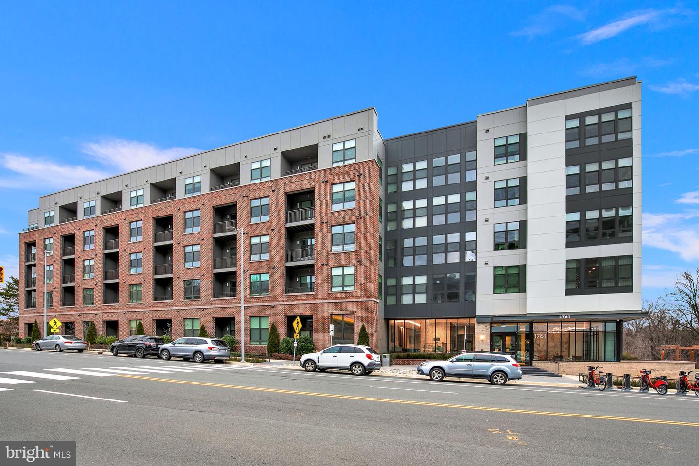 1761 OLD MEADOW RD #104, MCLEAN, Virginia 22102, 2 Bedrooms Bedrooms, ,2 BathroomsBathrooms,Residential,For sale,1761 OLD MEADOW RD #104,VAFX2237774 MLS # VAFX2237774