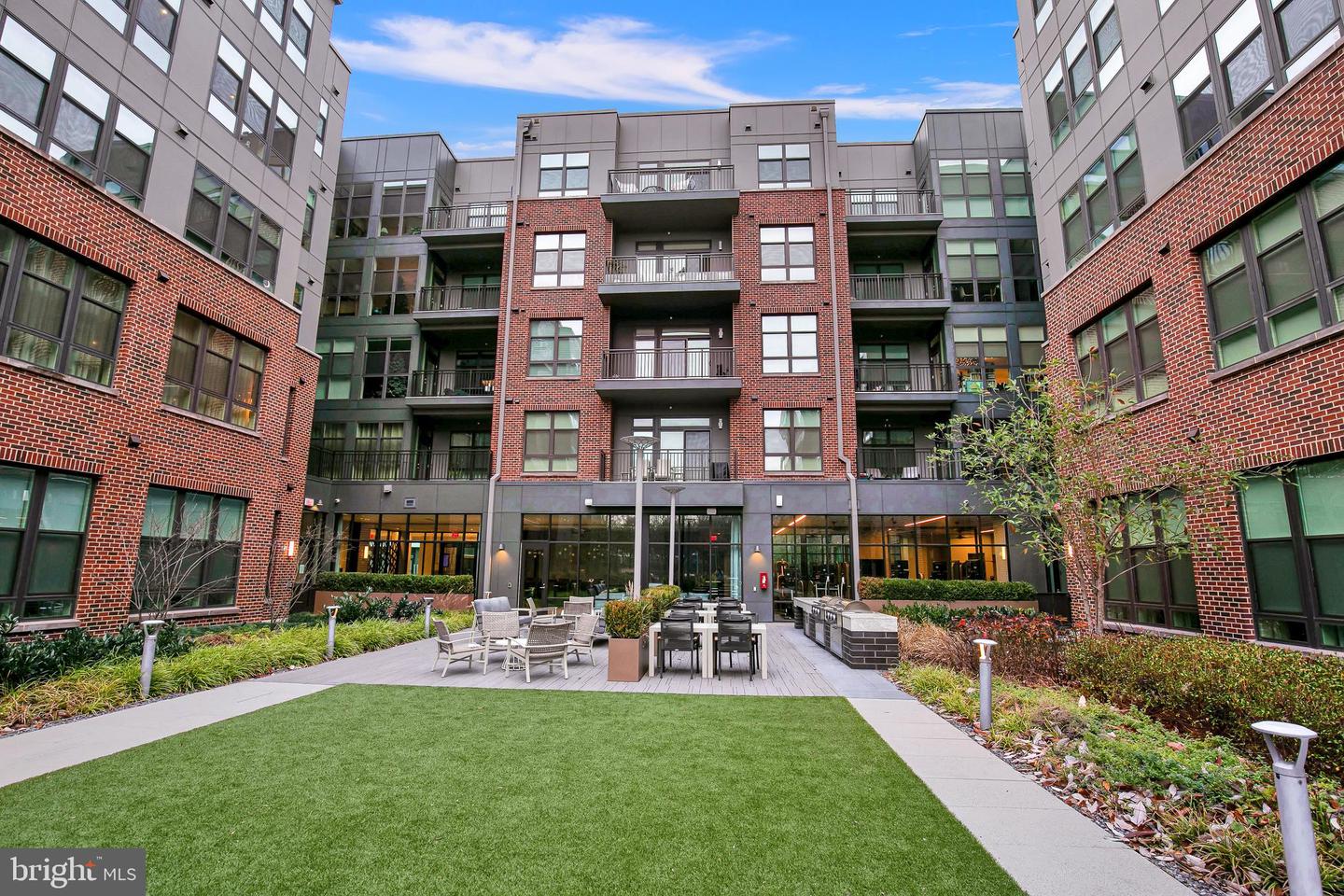 1761 OLD MEADOW RD #104, MCLEAN, Virginia 22102, 2 Bedrooms Bedrooms, ,2 BathroomsBathrooms,Residential,For sale,1761 OLD MEADOW RD #104,VAFX2237774 MLS # VAFX2237774