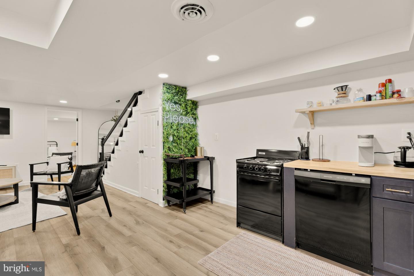 1419 DOWNING ST NE, WASHINGTON, District Of Columbia 20018, 4 Bedrooms Bedrooms, ,2 BathroomsBathrooms,Residential,For sale,1419 DOWNING ST NE,DCDC2198282 MLS # DCDC2198282