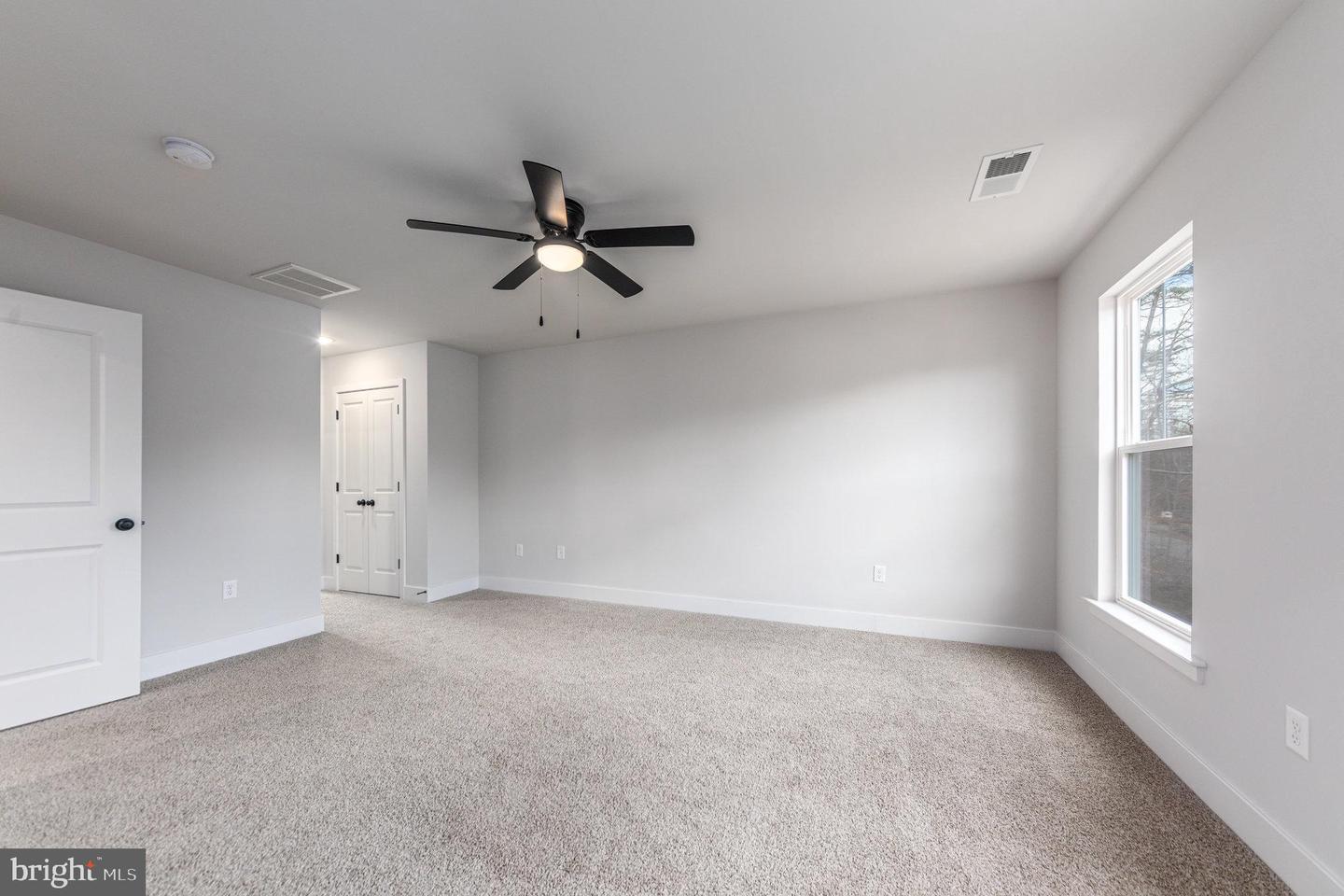 22 CLYDESDALE RD, FREDERICKSBURG, Virginia 22405, 5 Bedrooms Bedrooms, ,3 BathroomsBathrooms,Residential,For sale,22 CLYDESDALE RD,VAST2038386 MLS # VAST2038386