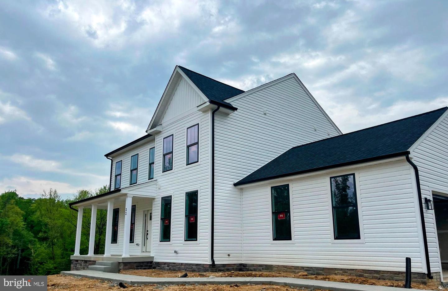 22 CLYDESDALE RD, FREDERICKSBURG, Virginia 22405, 5 Bedrooms Bedrooms, ,3 BathroomsBathrooms,Residential,For sale,22 CLYDESDALE RD,VAST2038386 MLS # VAST2038386