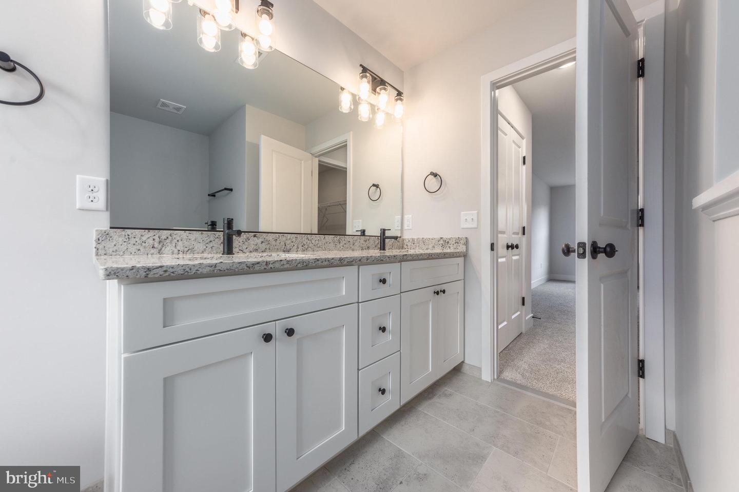 22 CLYDESDALE RD, FREDERICKSBURG, Virginia 22405, 5 Bedrooms Bedrooms, ,3 BathroomsBathrooms,Residential,For sale,22 CLYDESDALE RD,VAST2038386 MLS # VAST2038386