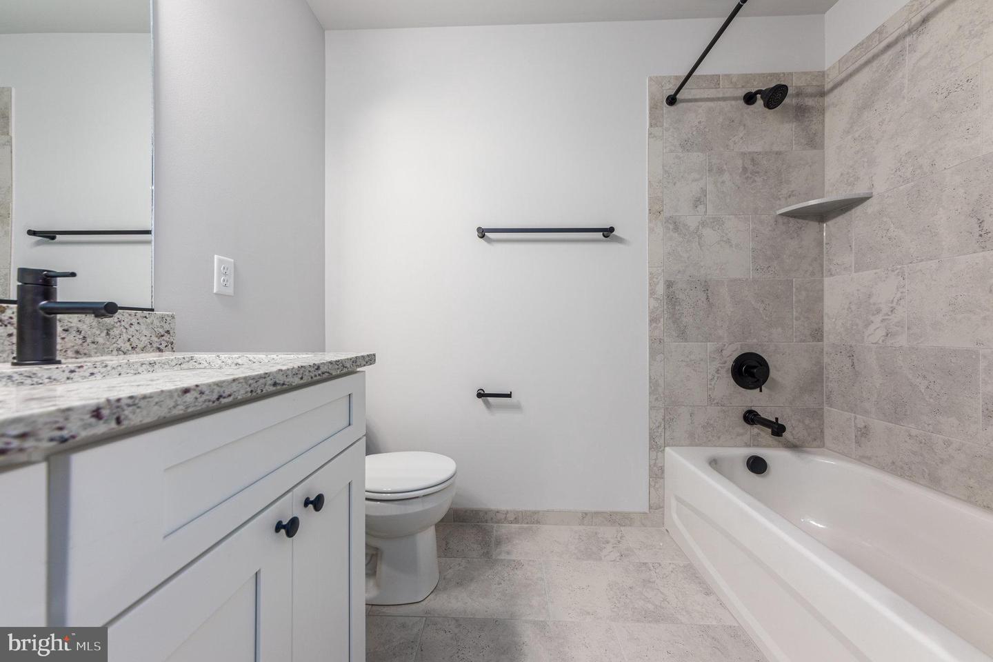 22 CLYDESDALE RD, FREDERICKSBURG, Virginia 22405, 5 Bedrooms Bedrooms, ,3 BathroomsBathrooms,Residential,For sale,22 CLYDESDALE RD,VAST2038386 MLS # VAST2038386