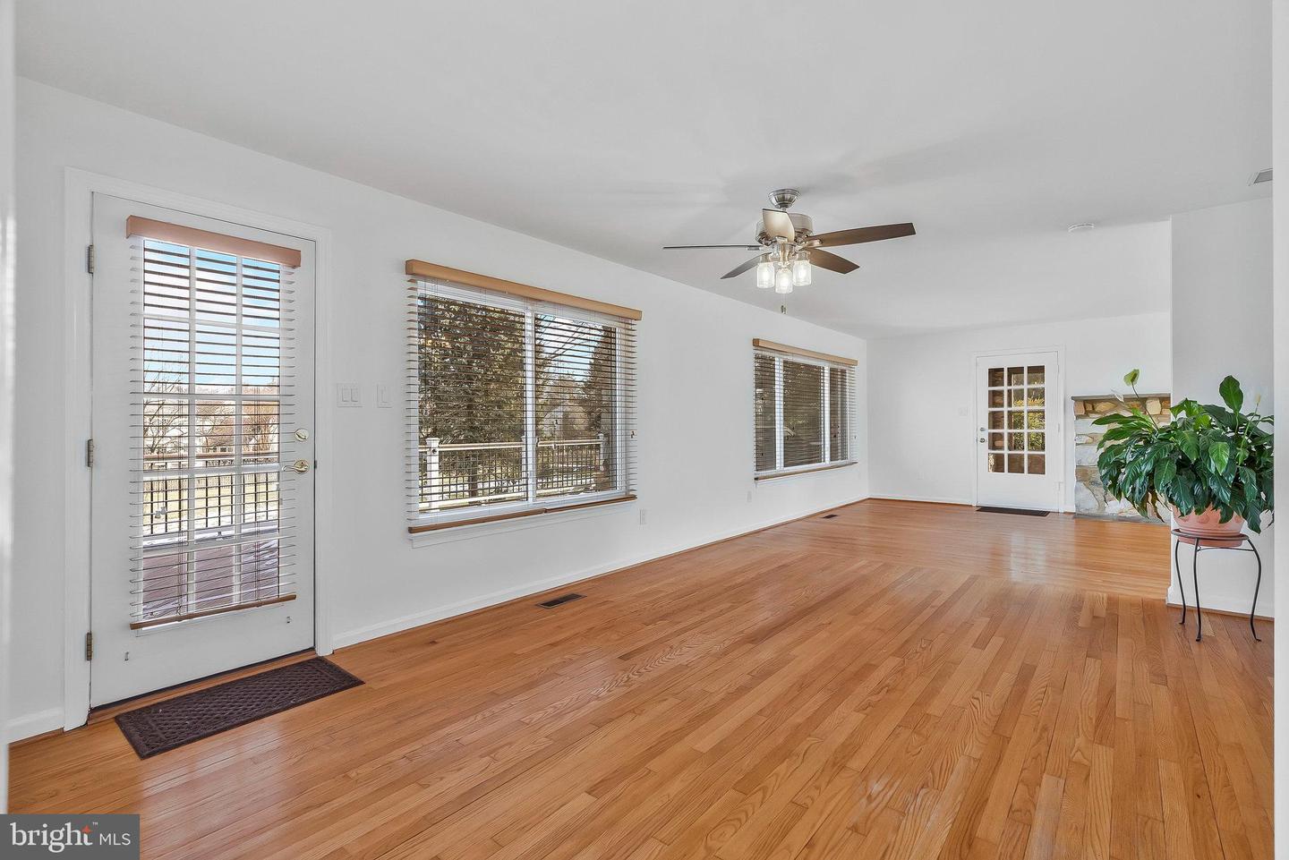 2801 W OX RD, HERNDON, Virginia 20171, 6 Bedrooms Bedrooms, ,4 BathroomsBathrooms,Residential,For sale,2801 W OX RD,VAFX2237826 MLS # VAFX2237826