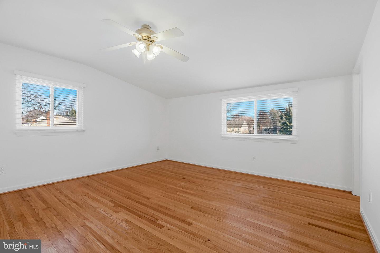 2801 W OX RD, HERNDON, Virginia 20171, 6 Bedrooms Bedrooms, ,4 BathroomsBathrooms,Residential,For sale,2801 W OX RD,VAFX2237826 MLS # VAFX2237826
