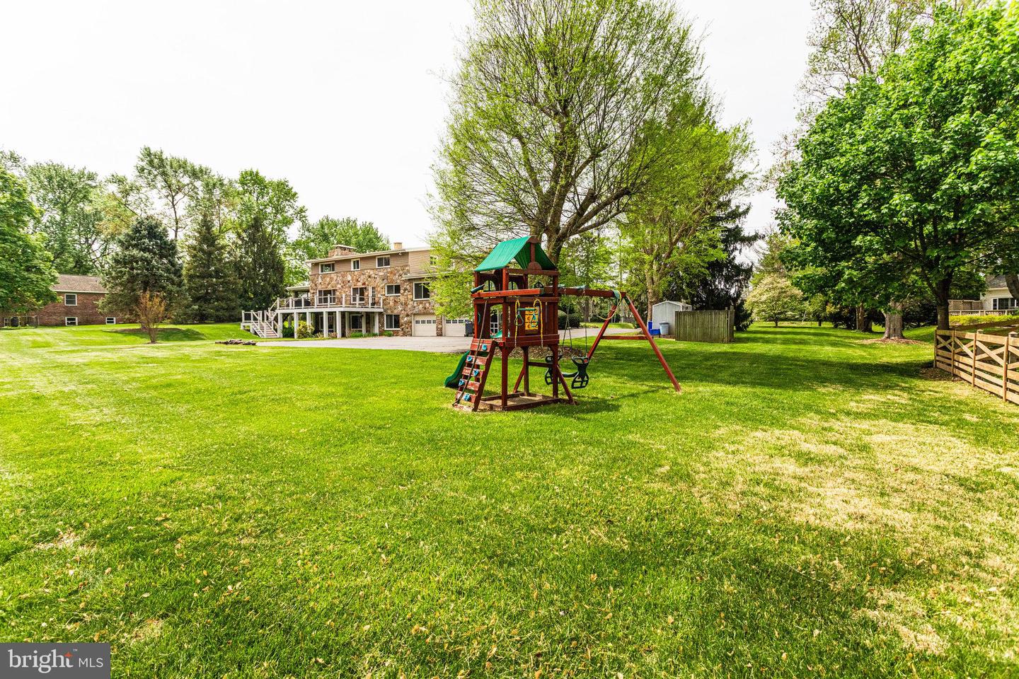 2801 W OX RD, HERNDON, Virginia 20171, 6 Bedrooms Bedrooms, ,4 BathroomsBathrooms,Residential,For sale,2801 W OX RD,VAFX2237826 MLS # VAFX2237826