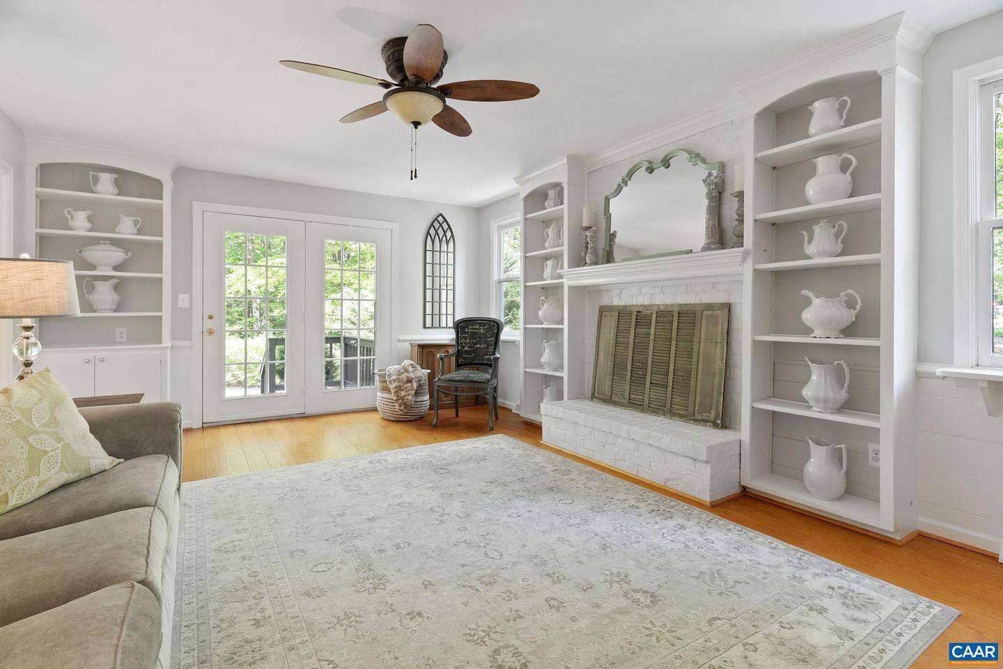 3000 COVE LN, CHARLOTTESVILLE, Virginia 22911, 4 Bedrooms Bedrooms, ,2 BathroomsBathrooms,Residential,For sale,3000 COVE LN,663916 MLS # 663916
