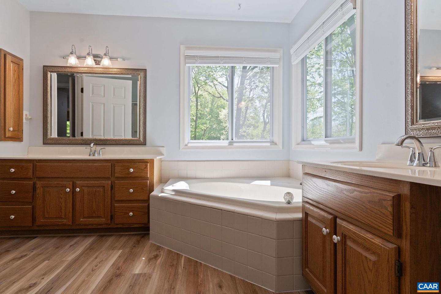 3000 COVE LN, CHARLOTTESVILLE, Virginia 22911, 4 Bedrooms Bedrooms, ,2 BathroomsBathrooms,Residential,For sale,3000 COVE LN,663916 MLS # 663916