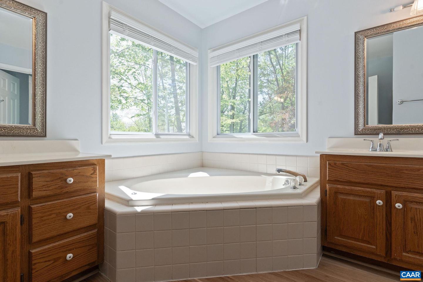 3000 COVE LN, CHARLOTTESVILLE, Virginia 22911, 4 Bedrooms Bedrooms, ,2 BathroomsBathrooms,Residential,For sale,3000 COVE LN,663916 MLS # 663916