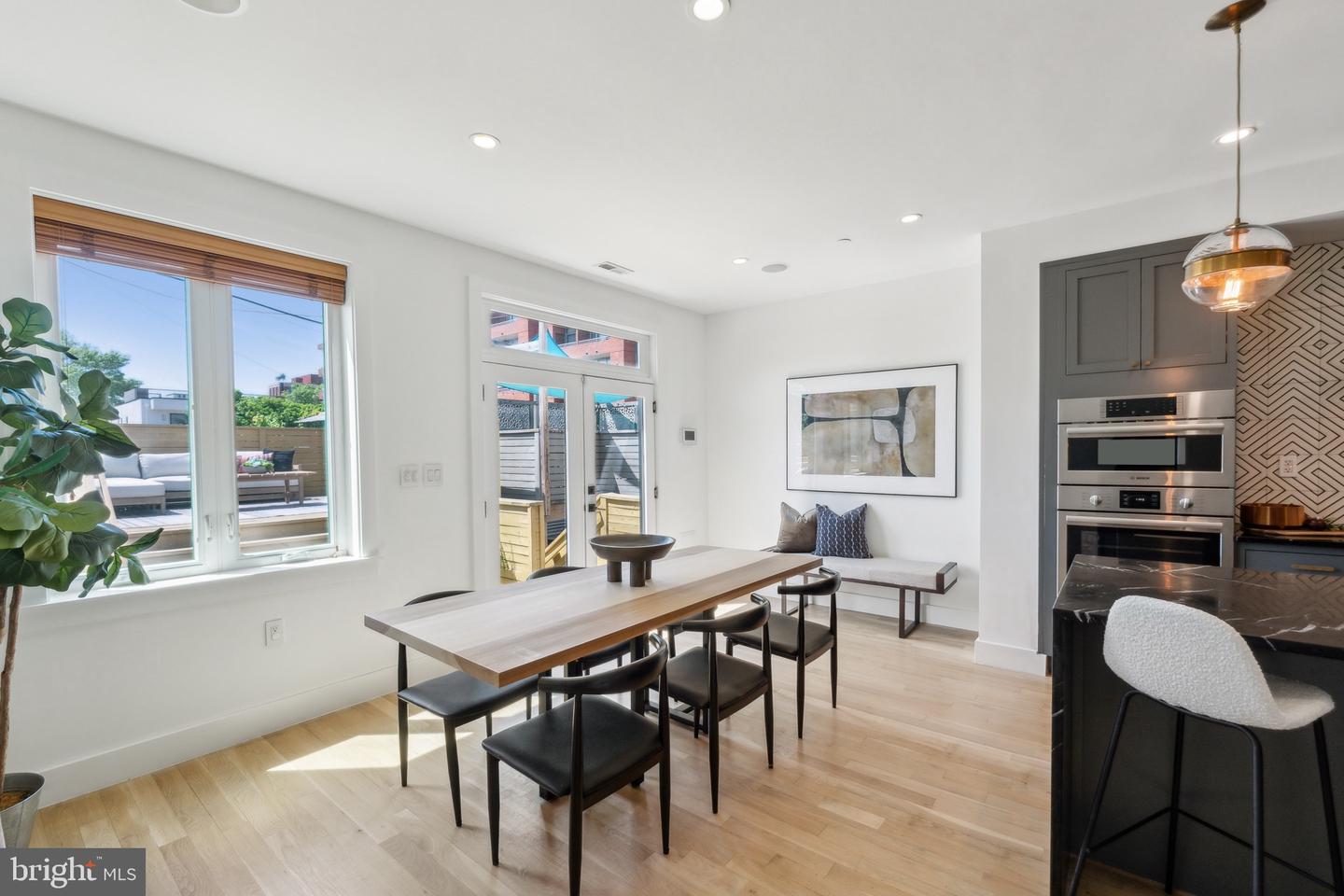 321 L ST NE, WASHINGTON, District Of Columbia 20002, 6 Bedrooms Bedrooms, ,4 BathroomsBathrooms,Residential,For sale,321 L ST NE,DCDC2198332 MLS # DCDC2198332